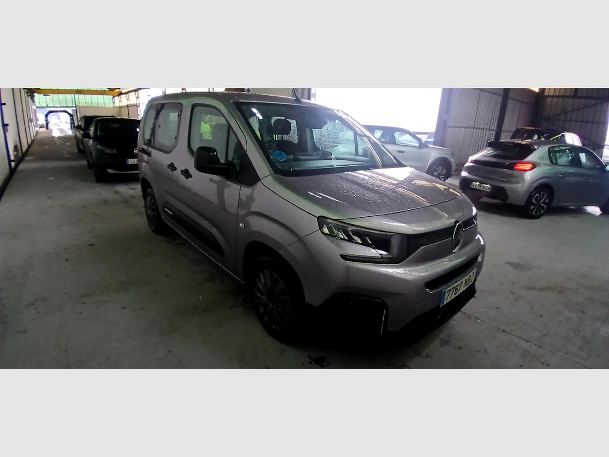 Citroen e-Berlingo Plus 52 kWh (2025) - Foto 3