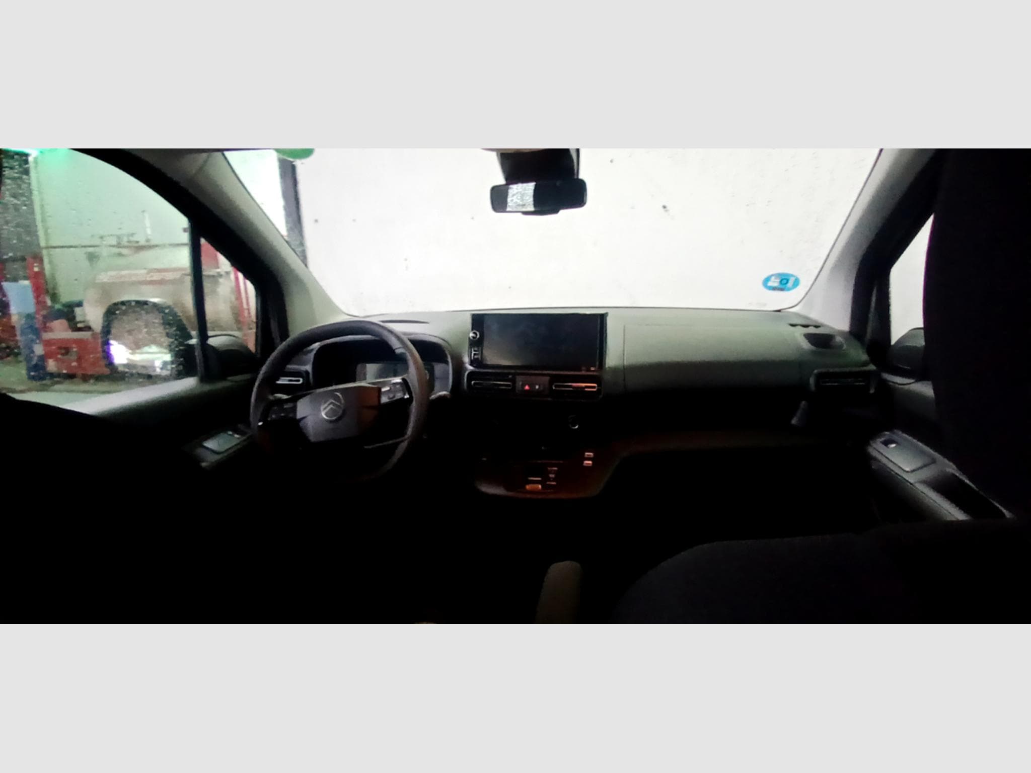 Citroen e-Berlingo Plus 52 kWh (2025) - Foto 7
