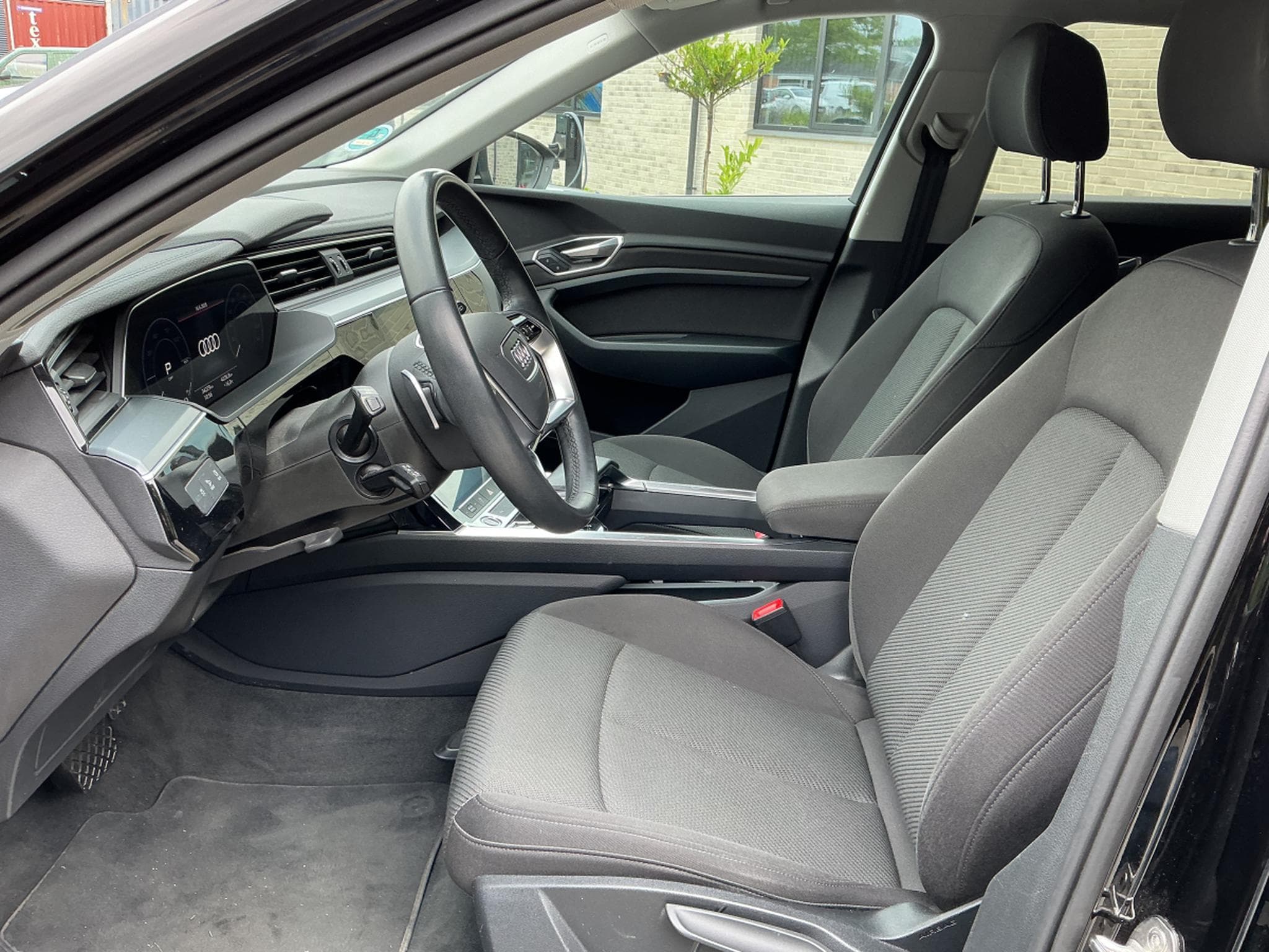 Audi e-tron S line (2022) - Photo 5