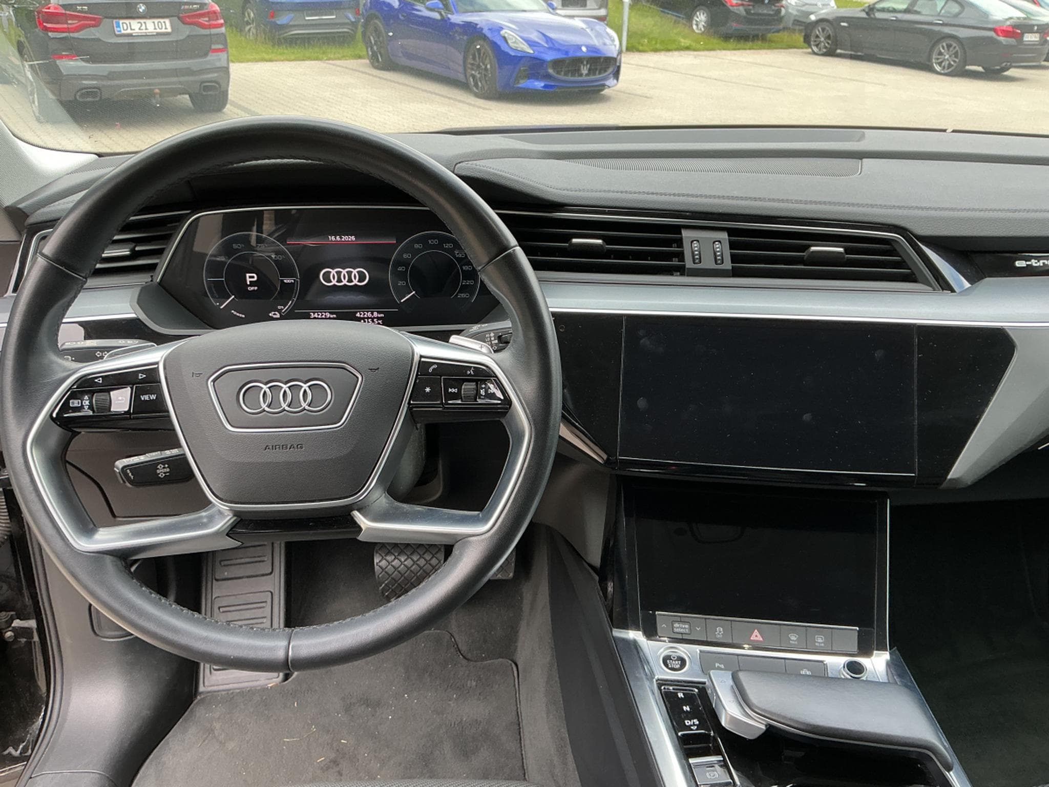 Audi e-tron S line (2022) - Photo 7