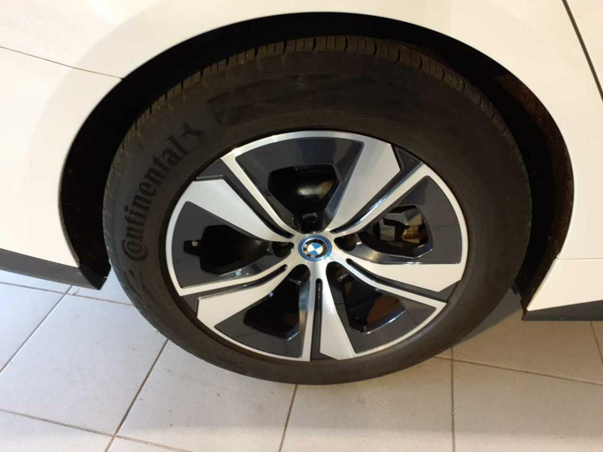 Bmw i4 eDrive40 (2023) - Photo 11