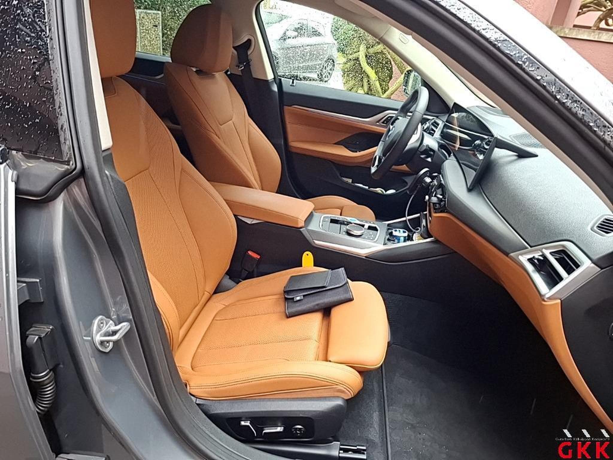 Bmw i4 eDrive40 (2025) - Photo 18