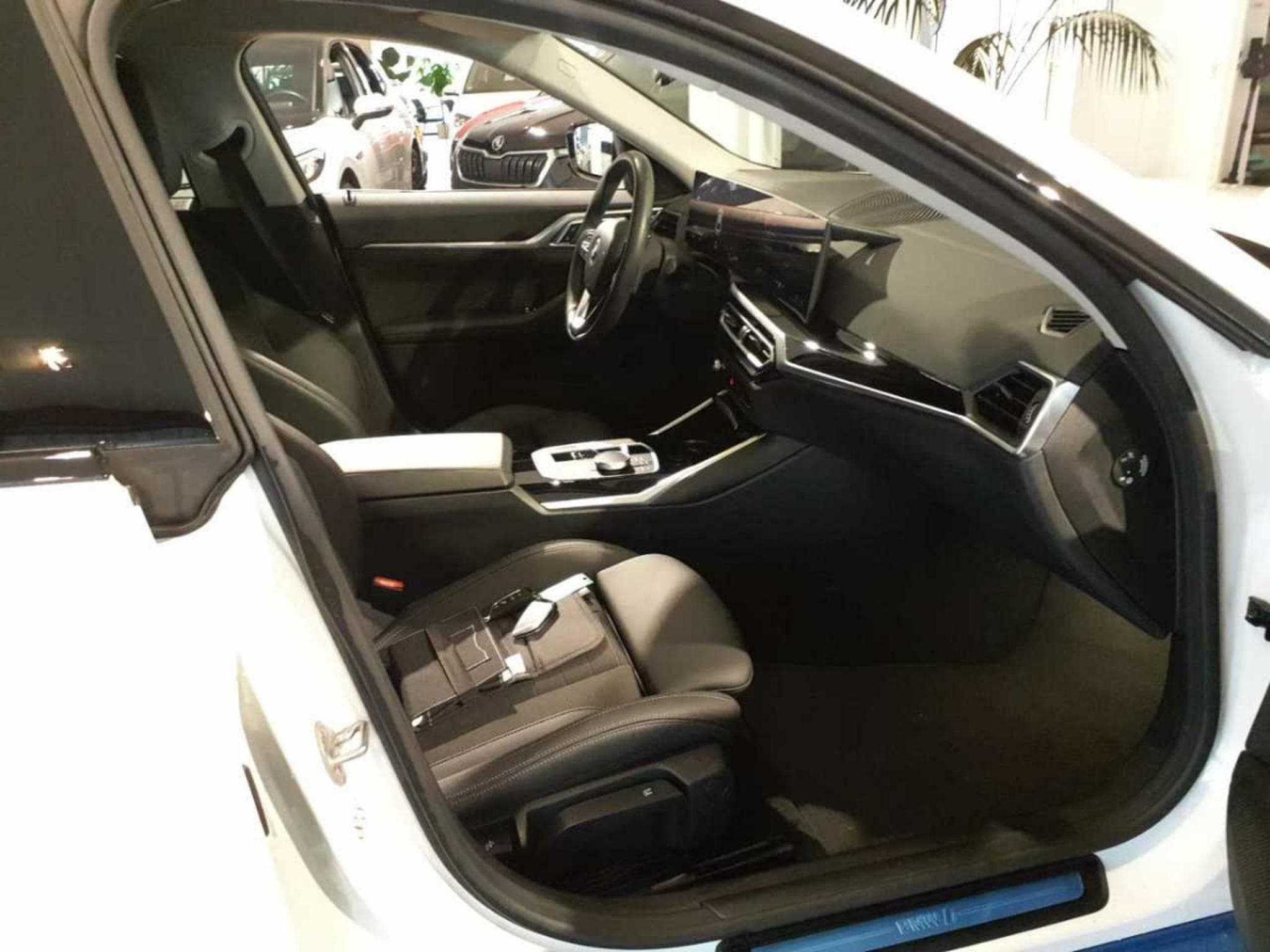 Bmw i4 eDrive40 (2023) - Photo 7