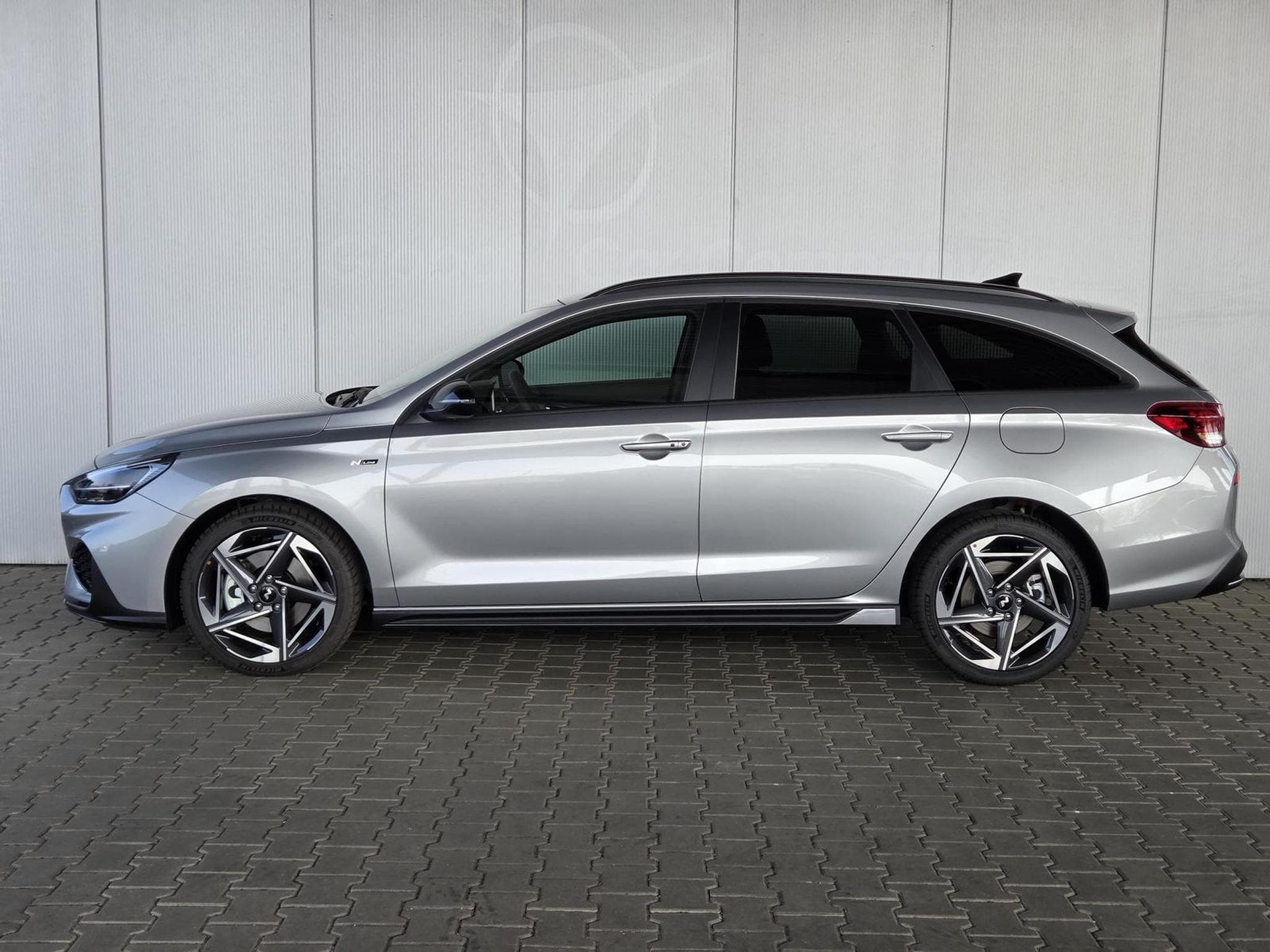 Hyundai i30 N-Line (2025) - Photo 2