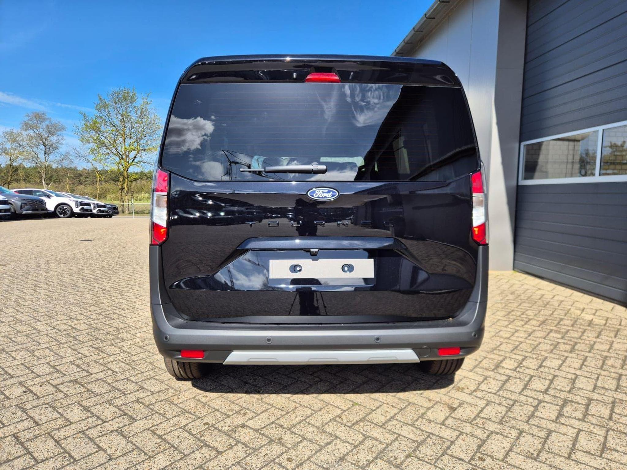 Ford Tourneo Active (2026) - Photo 3