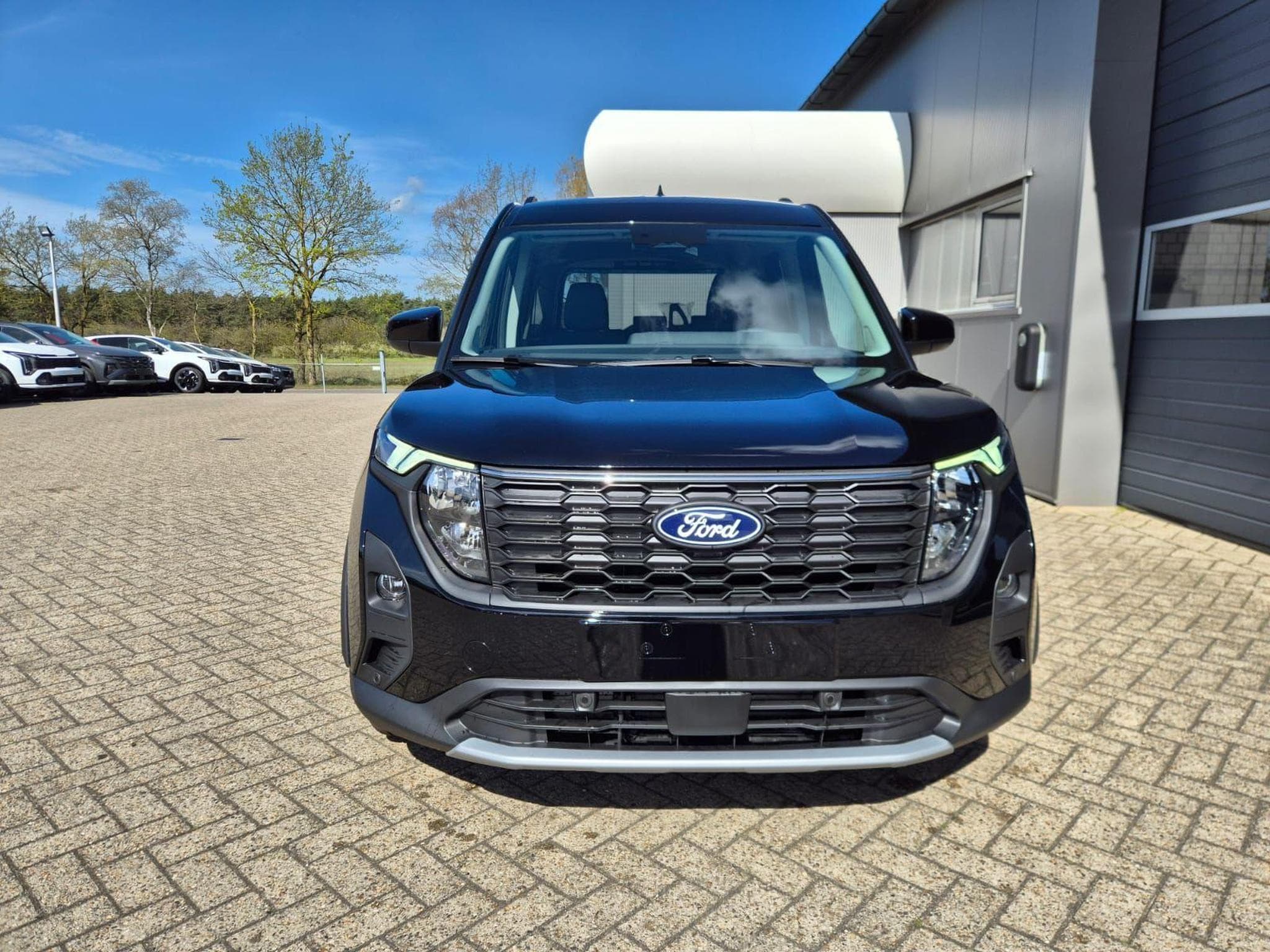 Ford Tourneo Active (2026) - Photo 7
