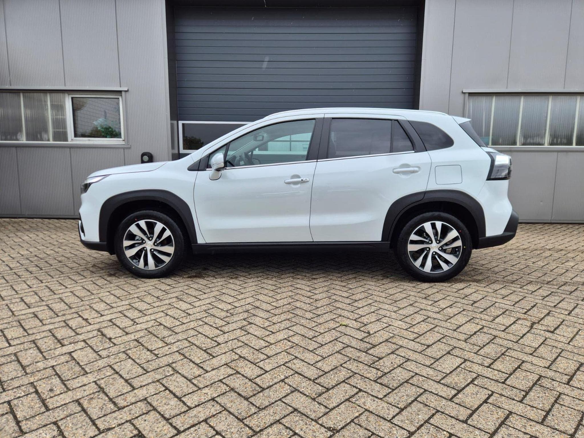 Suzuki S-Cross Comfort+ (2026) - Photo 2