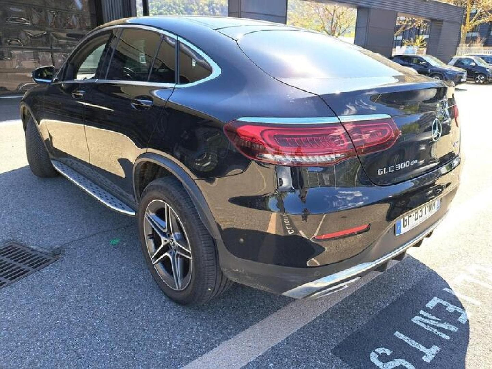 Mercedes GLC 300 AMG-Line (2022) - Photo 4