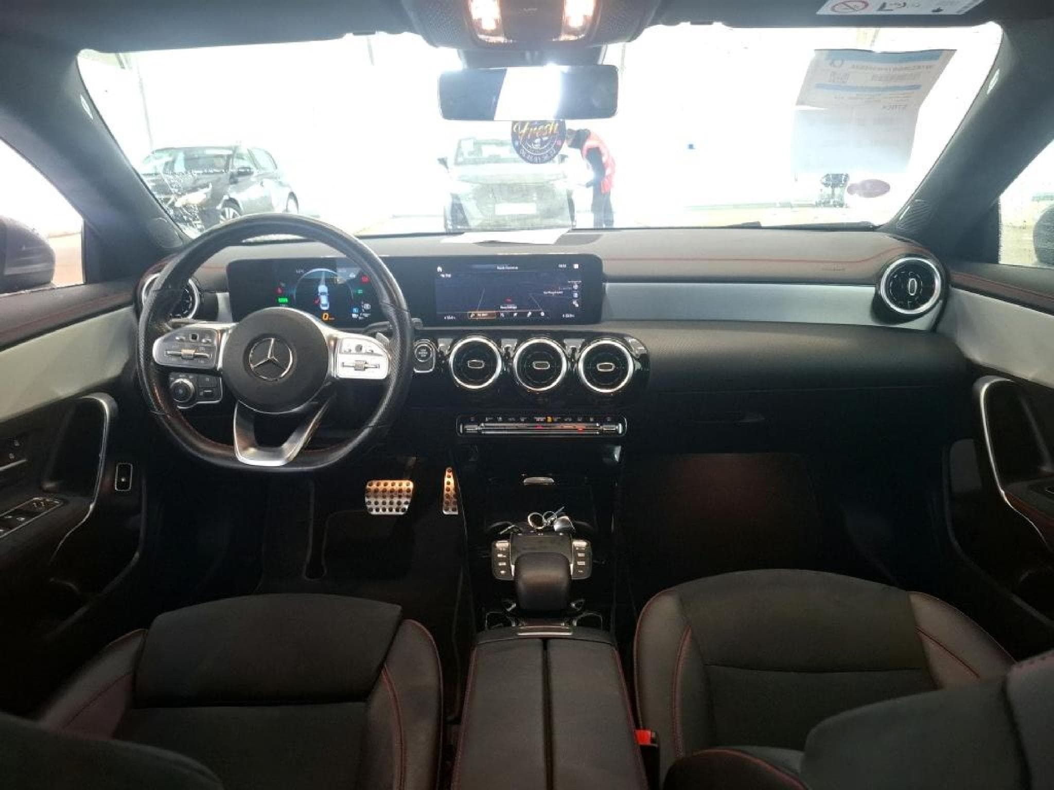 Mercedes CLA 250 AMG-Line (2022) - Photo 8
