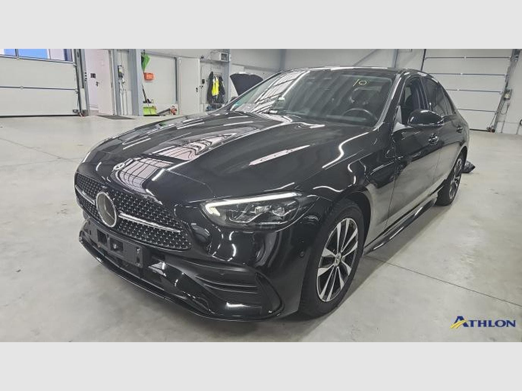 Mercedes C 300 AMG-Line (2022) - Photo 4