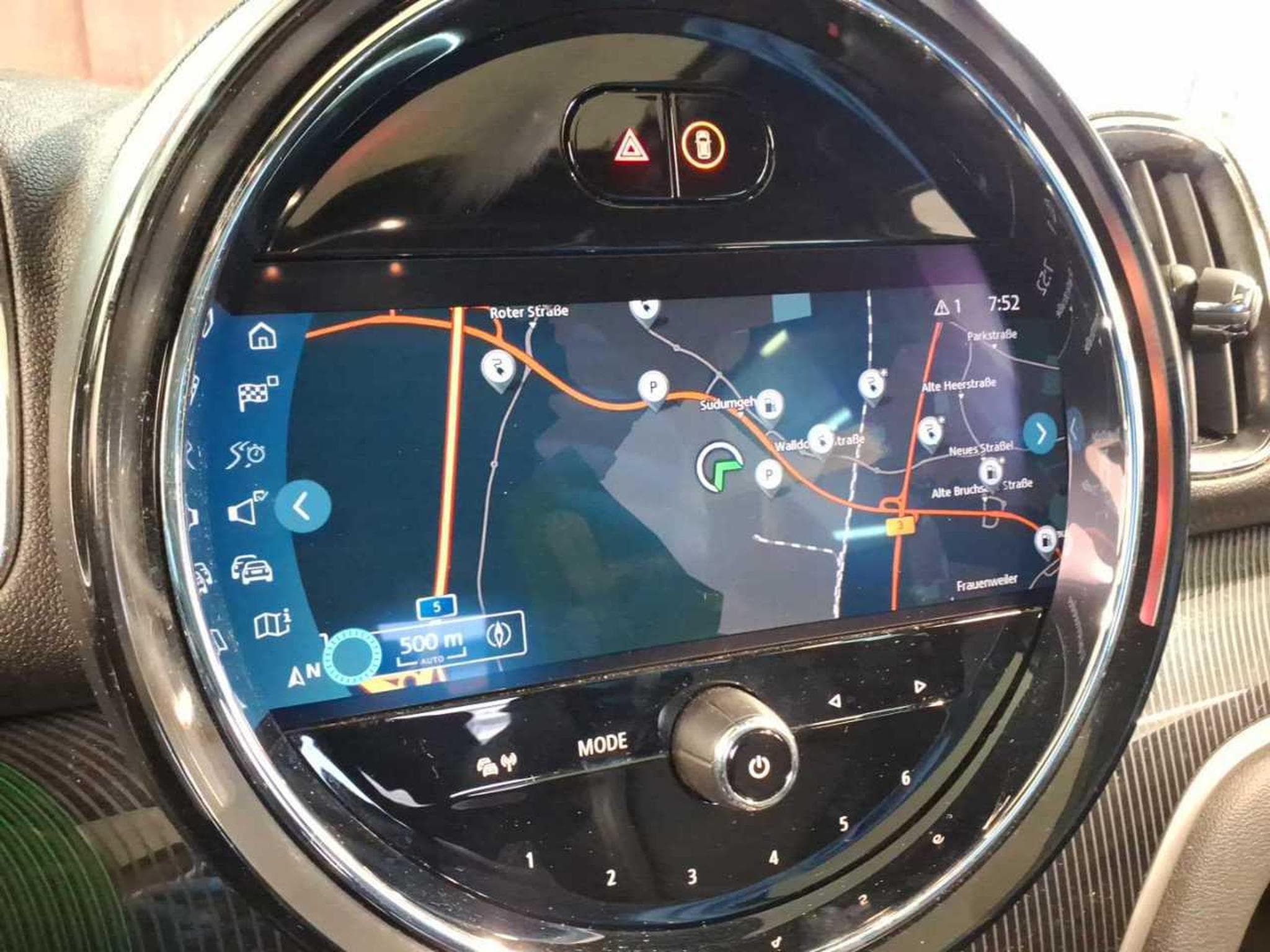 Mini Cooper COUNTRYMAN Cooper SE ALL4 Classic Trim (2022) - Foto 9