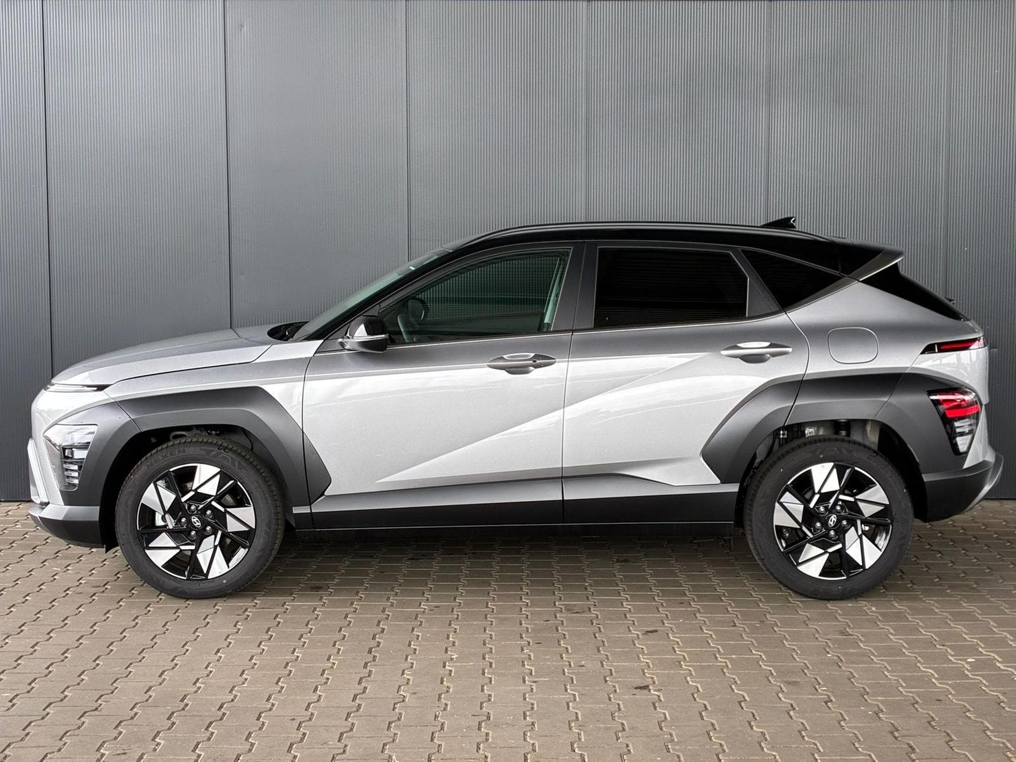 Hyundai Kona Comfort Plus (2025) - Photo 2