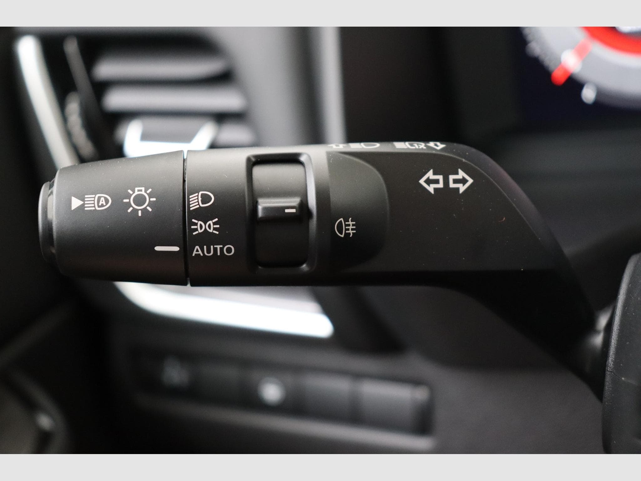 Nissan X-Trail N-Connecta + Comfort Pack 7pl (2026) - Photo 18