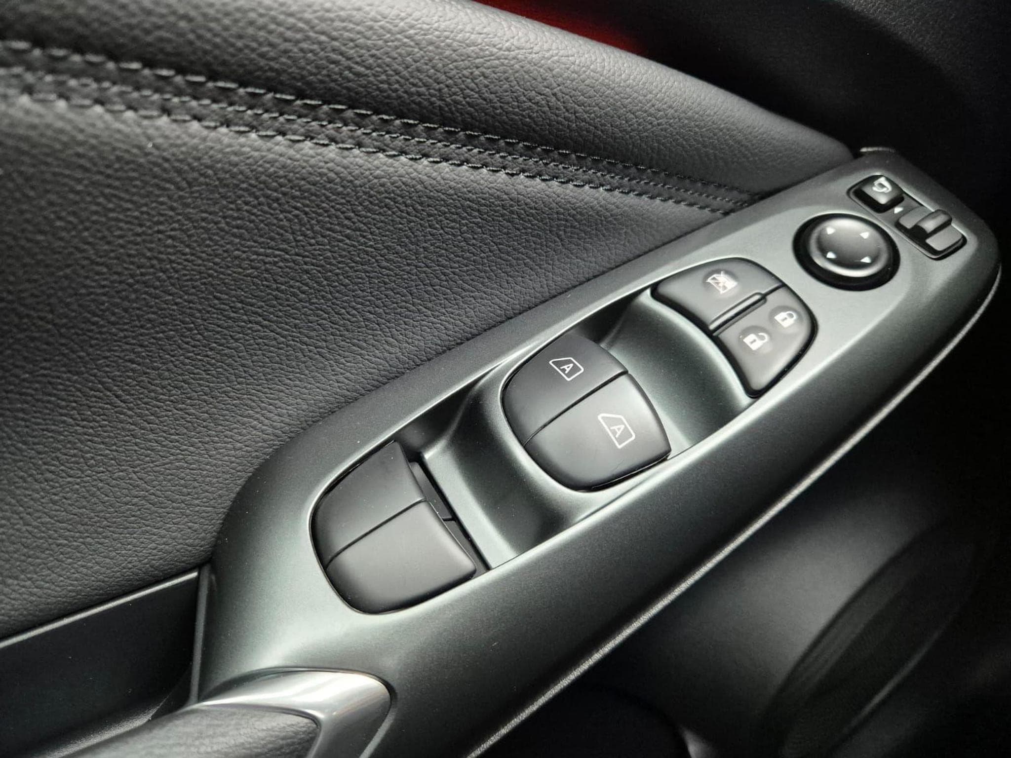 Nissan Juke N-Design (2026) - Photo 14