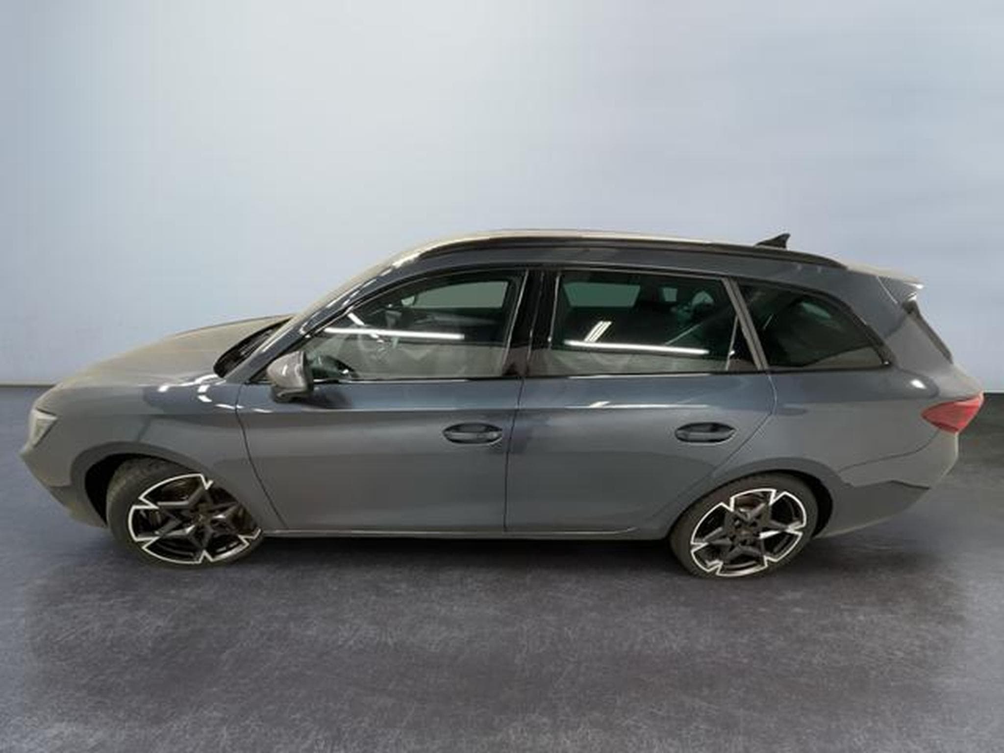 Cupra Leon VZ (2025) - Photo 4