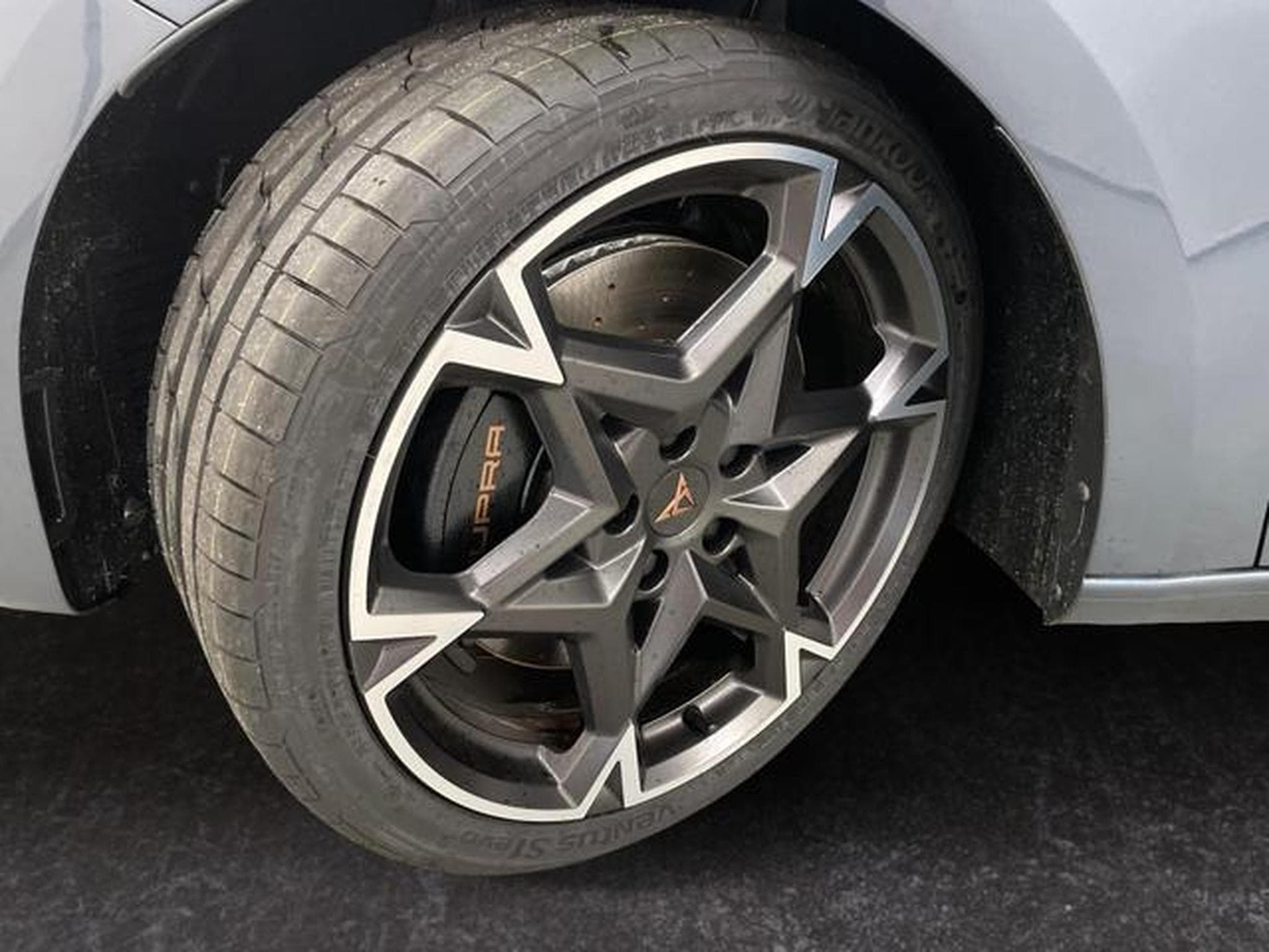 Cupra Leon VZ (2025) - Photo 9
