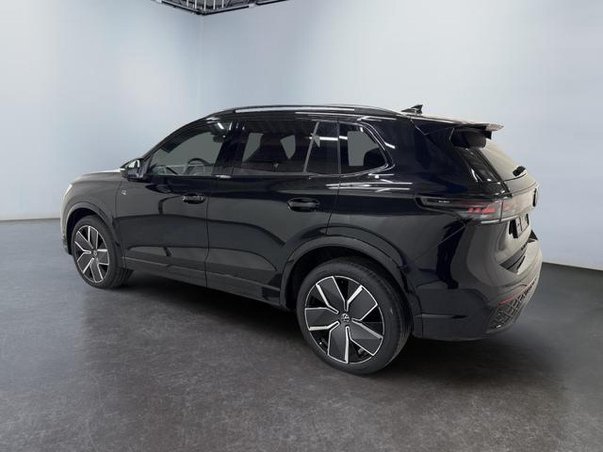VW Tiguan (2025) - Photo 5