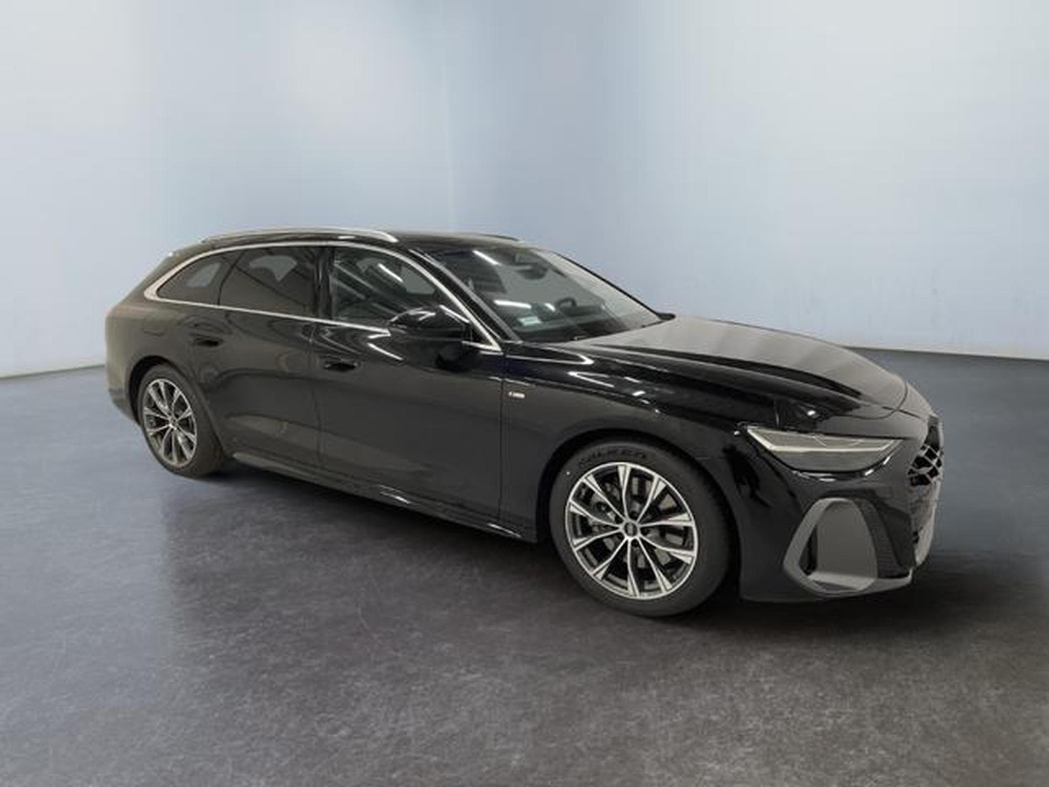Audi A6 S-Line (2025) - Photo 1