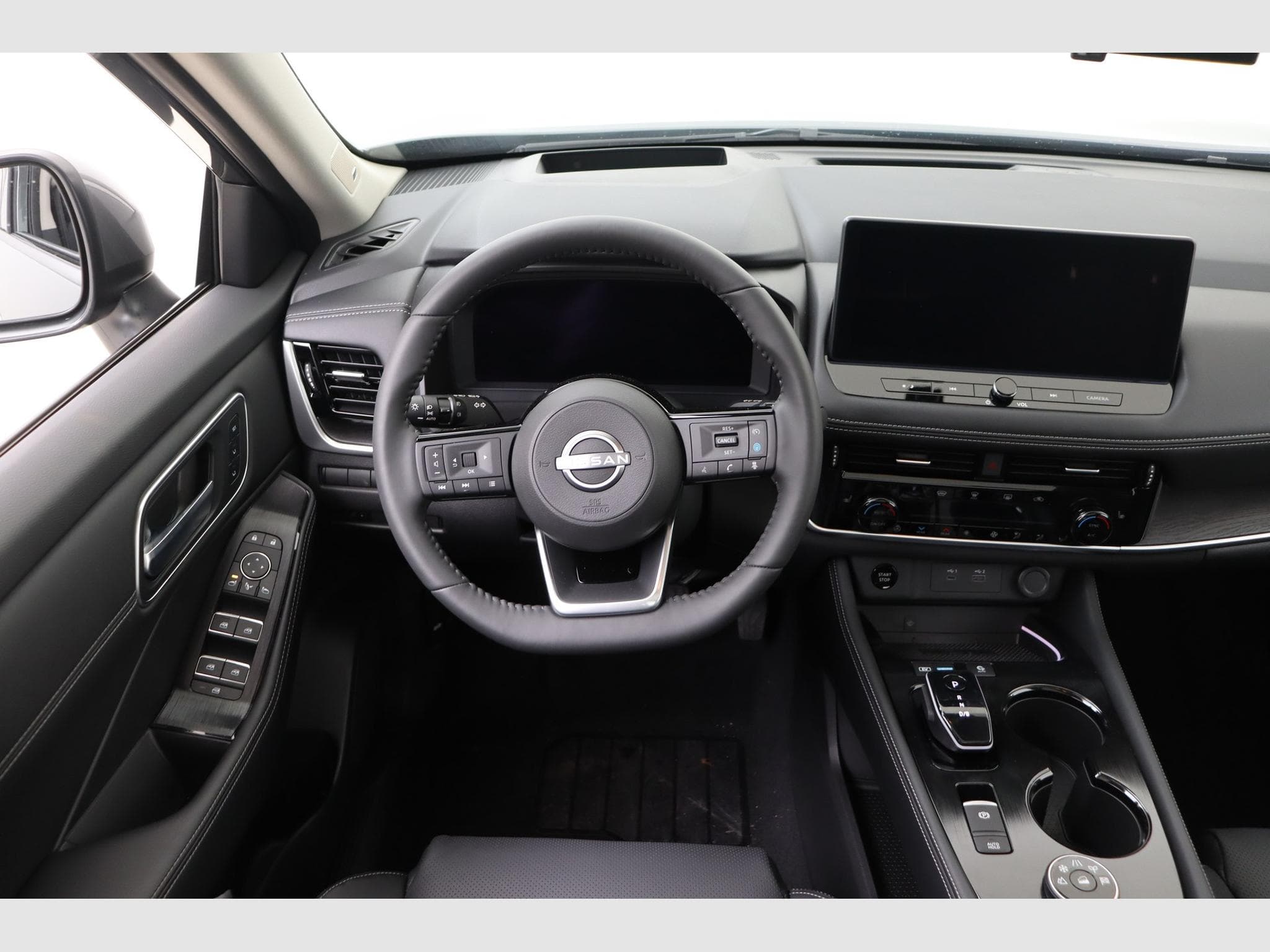 Nissan X-Trail Tekna + Bose + Nappa + 20" alloys 5pl (2025) - Photo 11