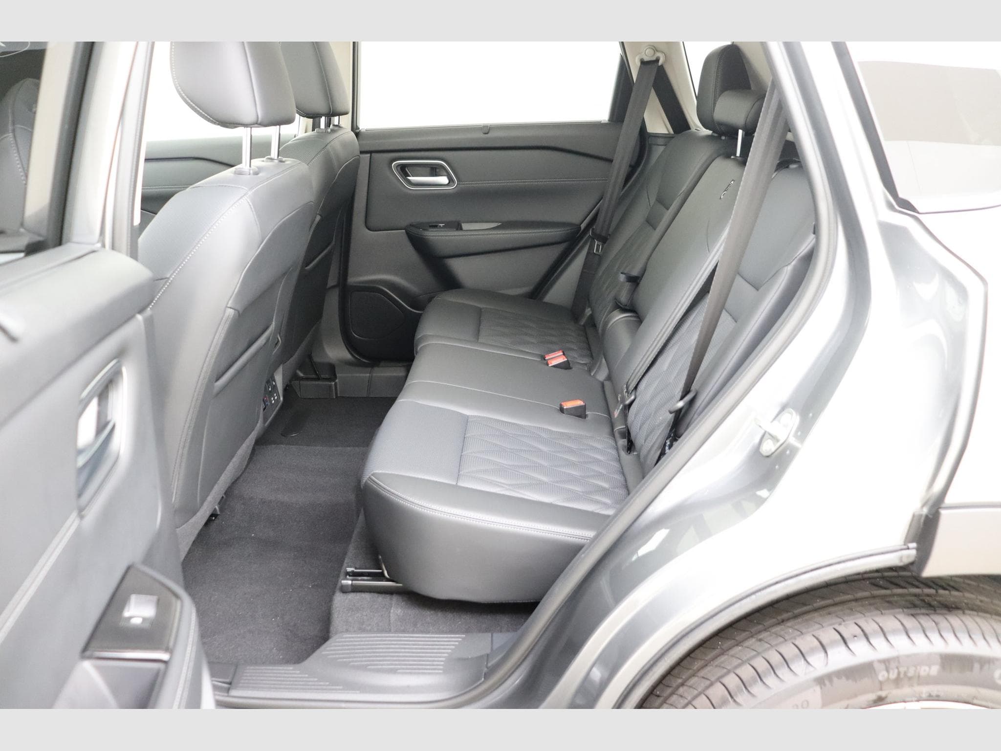 Nissan X-Trail Tekna + Bose + Nappa + 20" alloys 5pl (2025) - Photo 13