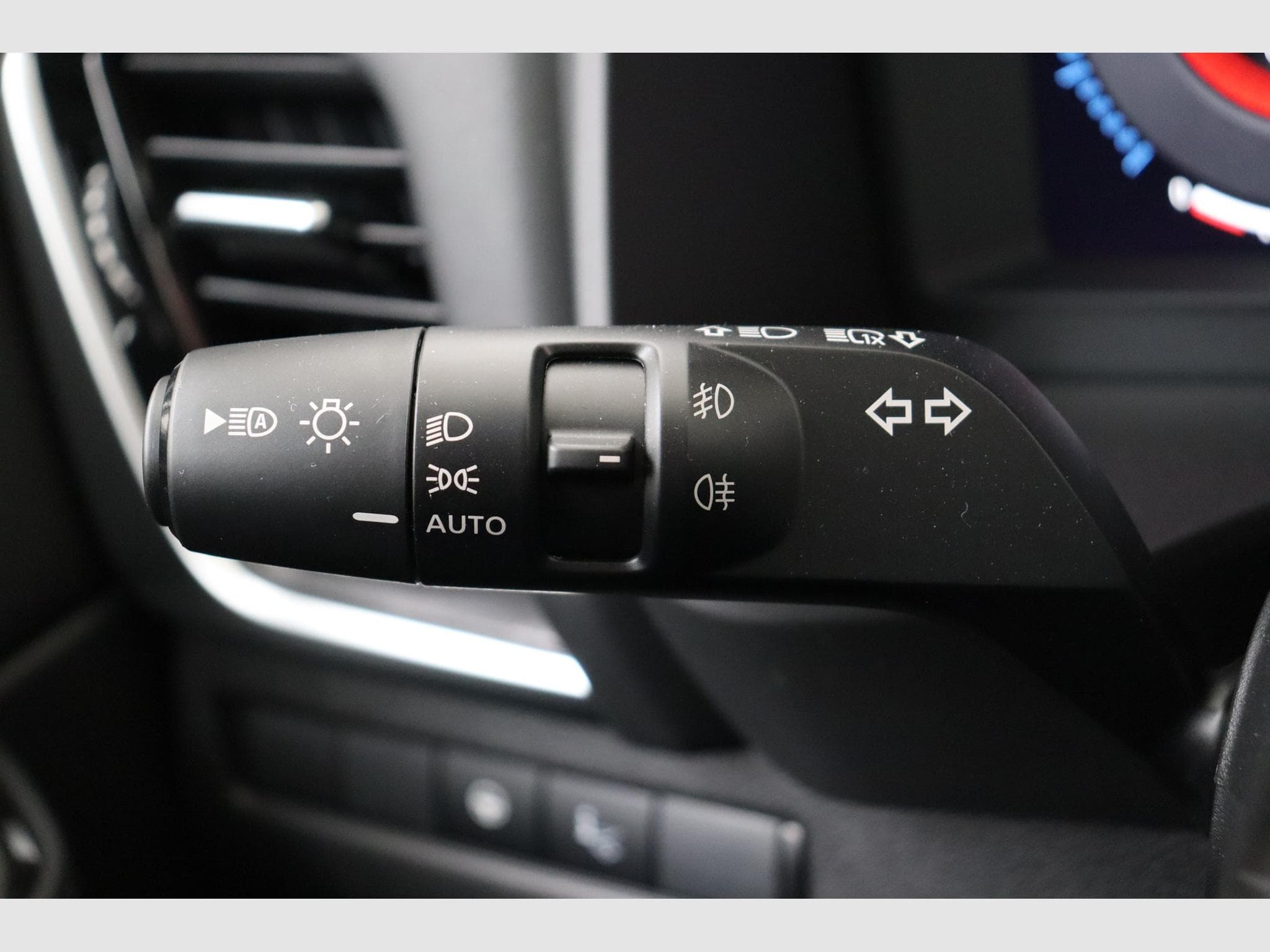 Nissan X-Trail Tekna + Bose + Nappa + 20" alloys 5pl (2025) - Photo 17