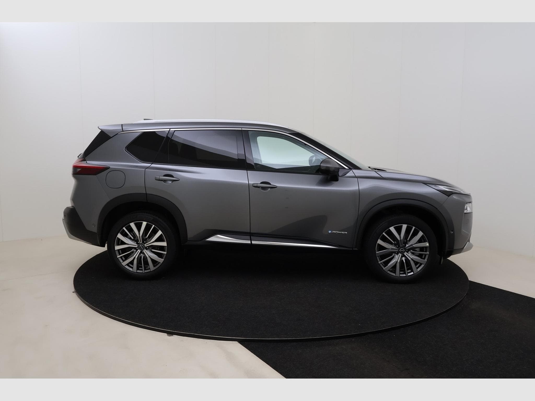 Nissan X-Trail Tekna + Bose + Nappa + 20" alloys 5pl (2025) - Photo 4