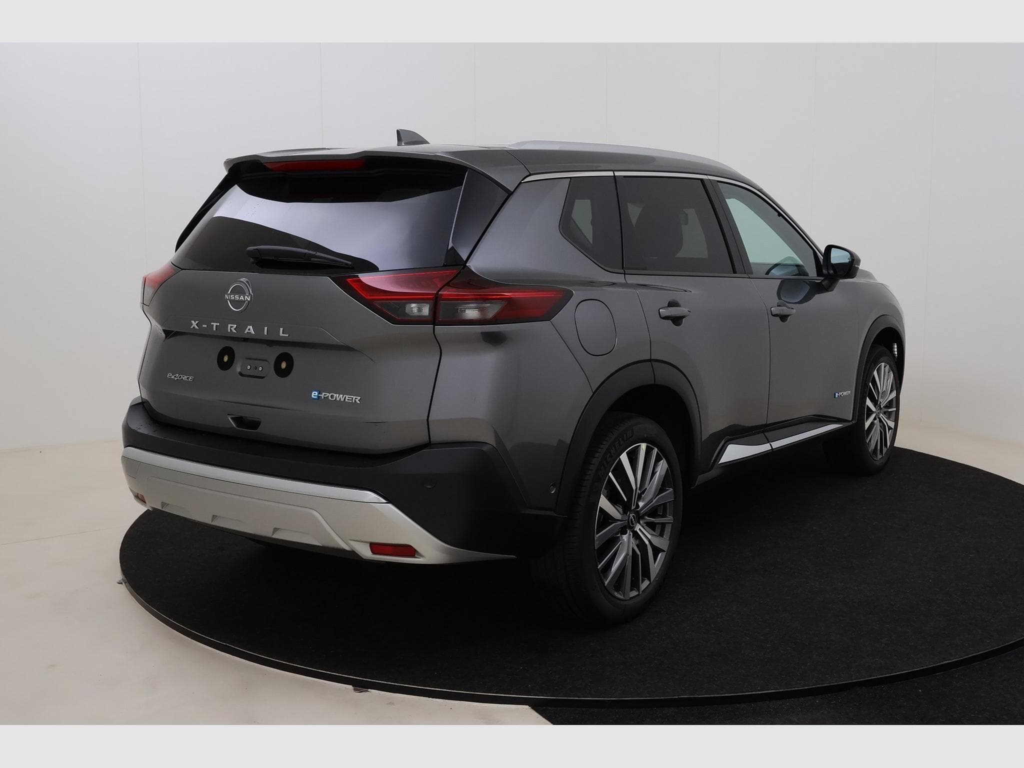 Nissan X-Trail Tekna + Bose + Nappa + 20" alloys 5pl (2025) - Photo 6