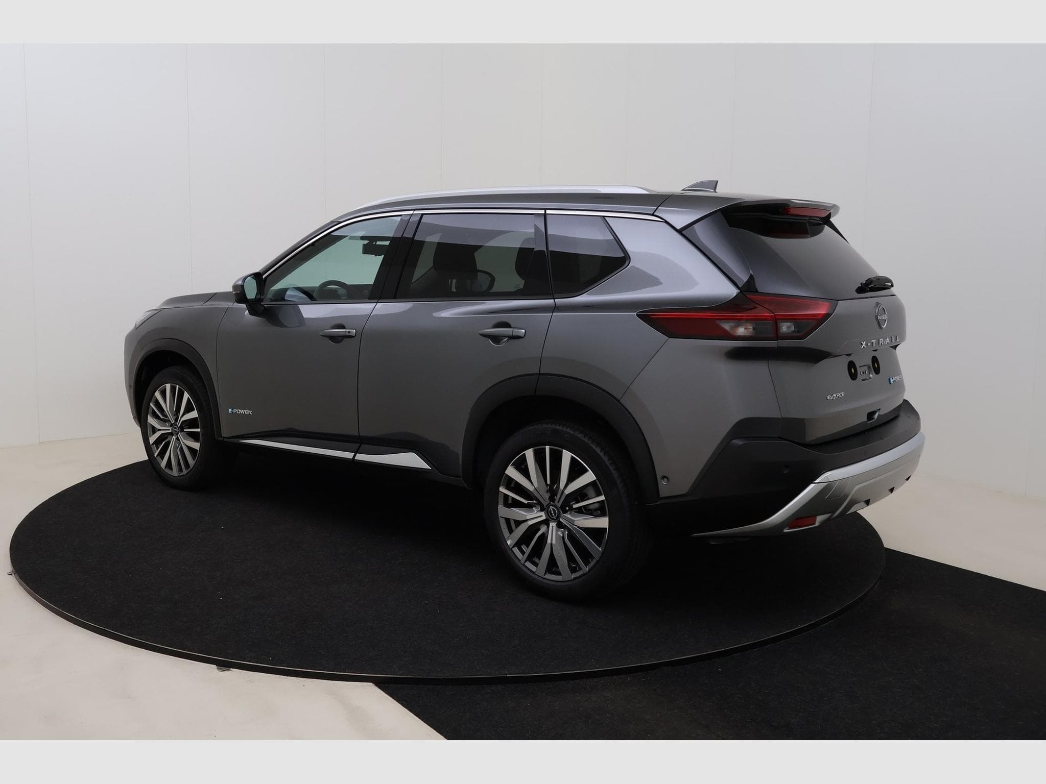 Nissan X-Trail Tekna + Bose + Nappa + 20" alloys 5pl (2025) - Photo 8