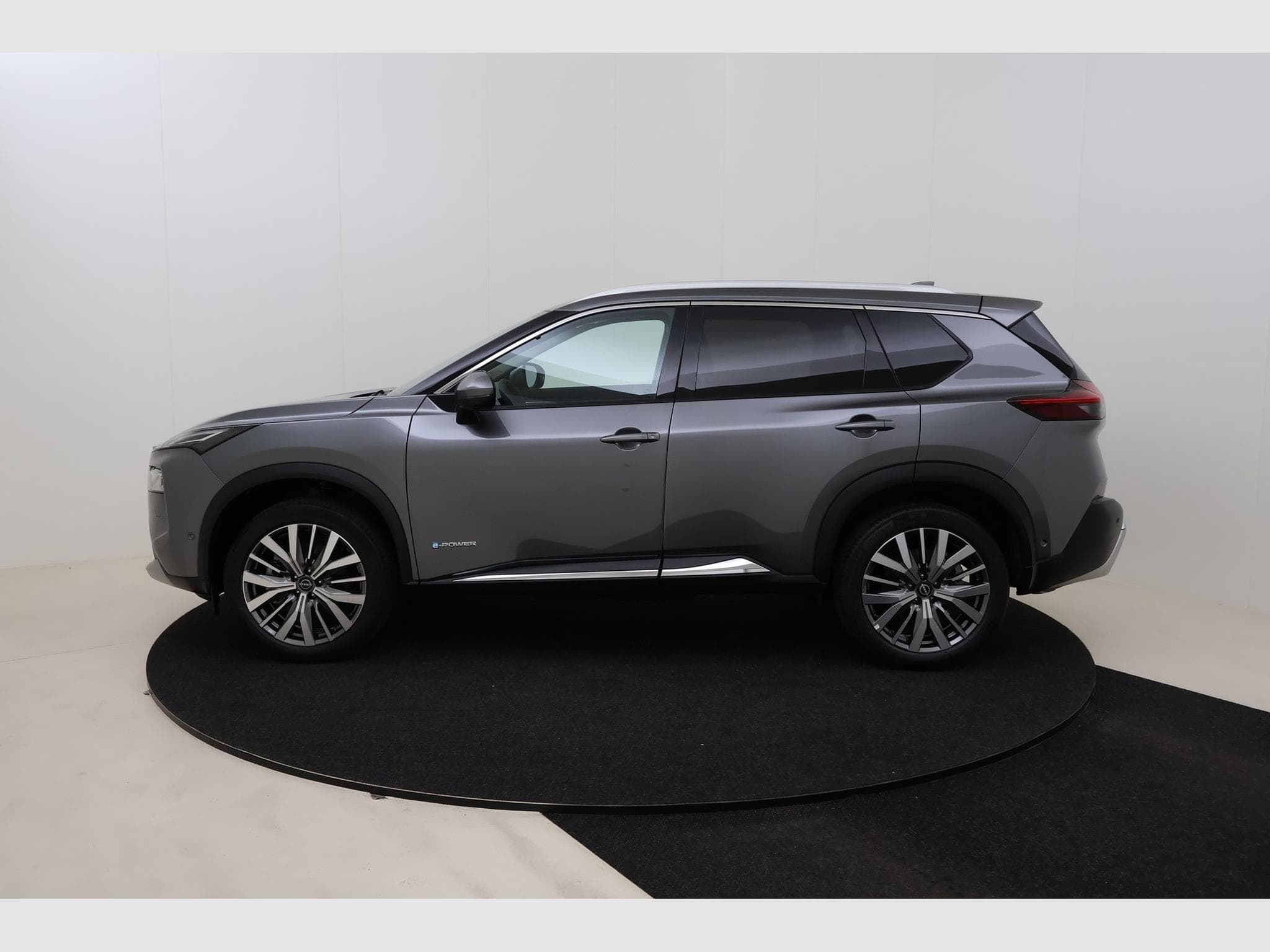 Nissan X-Trail Tekna + Bose + Nappa + 20" alloys 5pl (2025) - Photo 9
