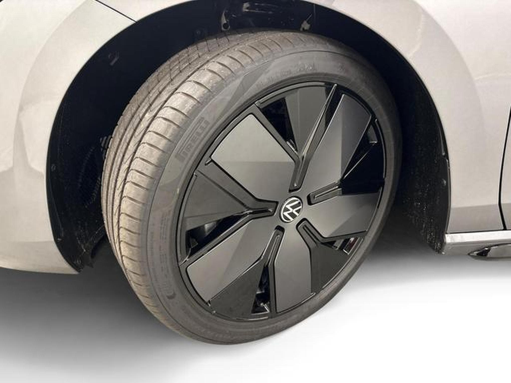 VW Passat R-Line (2025) - Photo 11