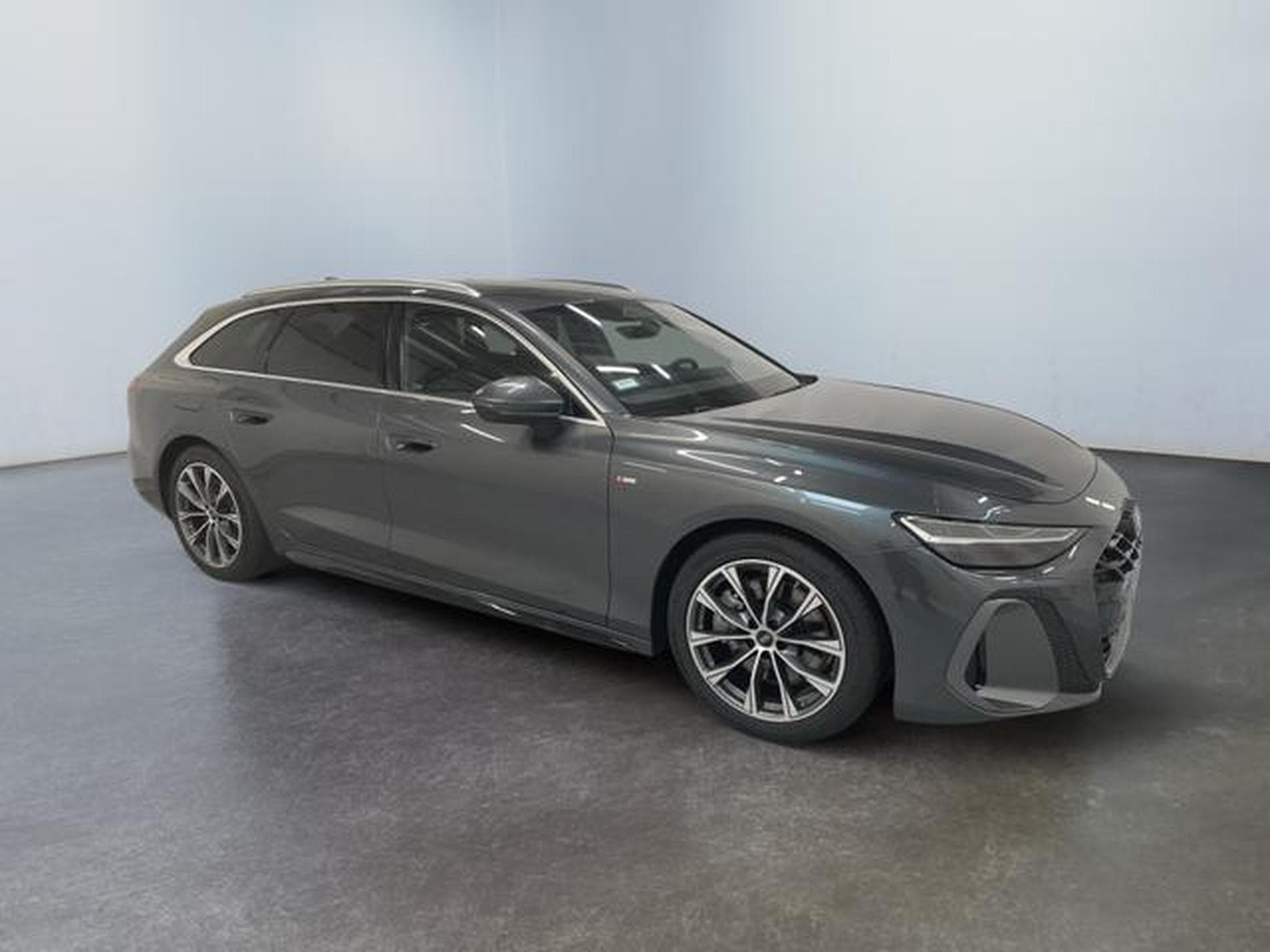Audi A6 S-Line (2025) - Photo 1