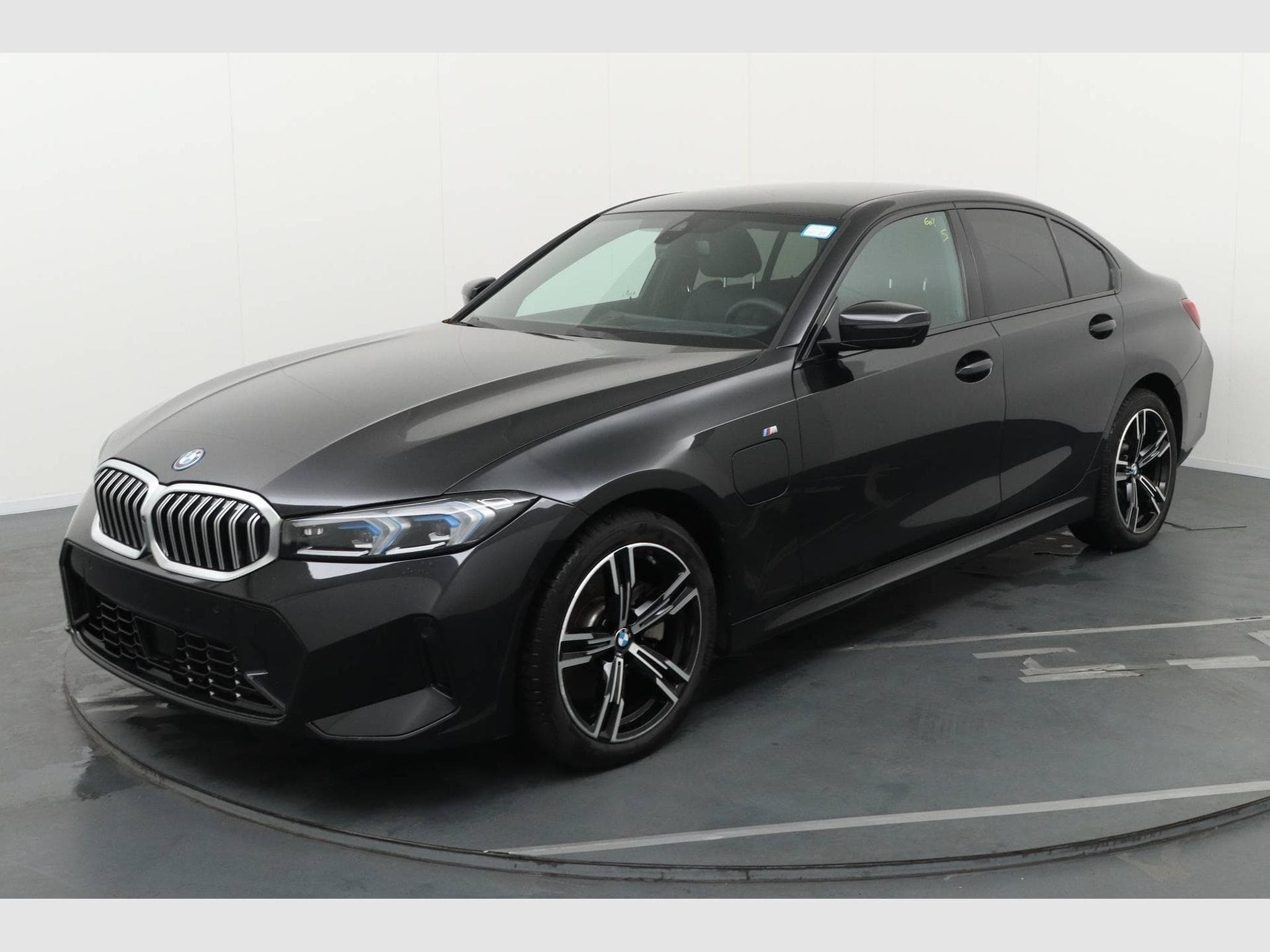 Bmw 330 M Sport (2025) - Photo 1