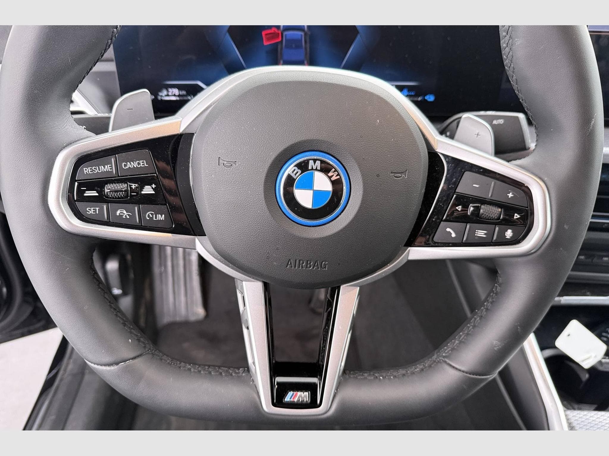 Bmw 330 M Sport (2025) - Photo 10