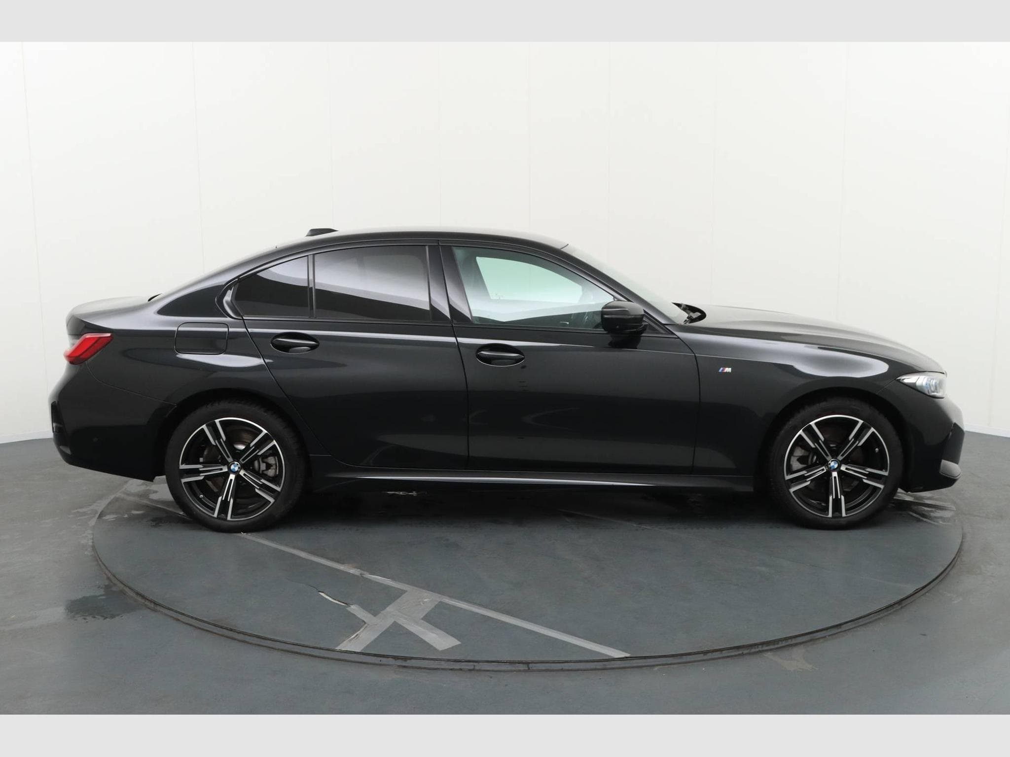 Bmw 330 M Sport (2025) - Photo 6