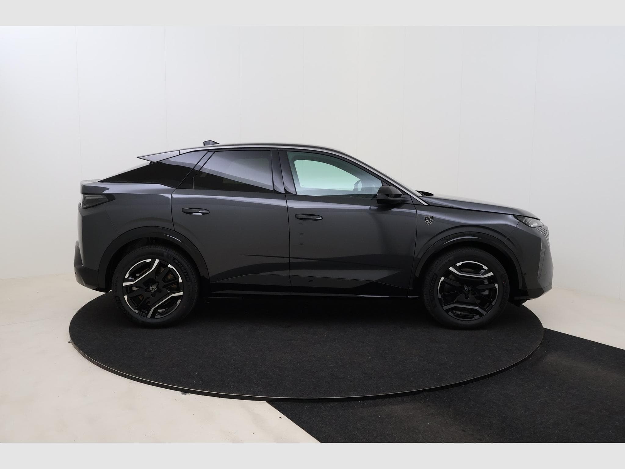 Peugeot E-3008 GT (2026) - Photo 4