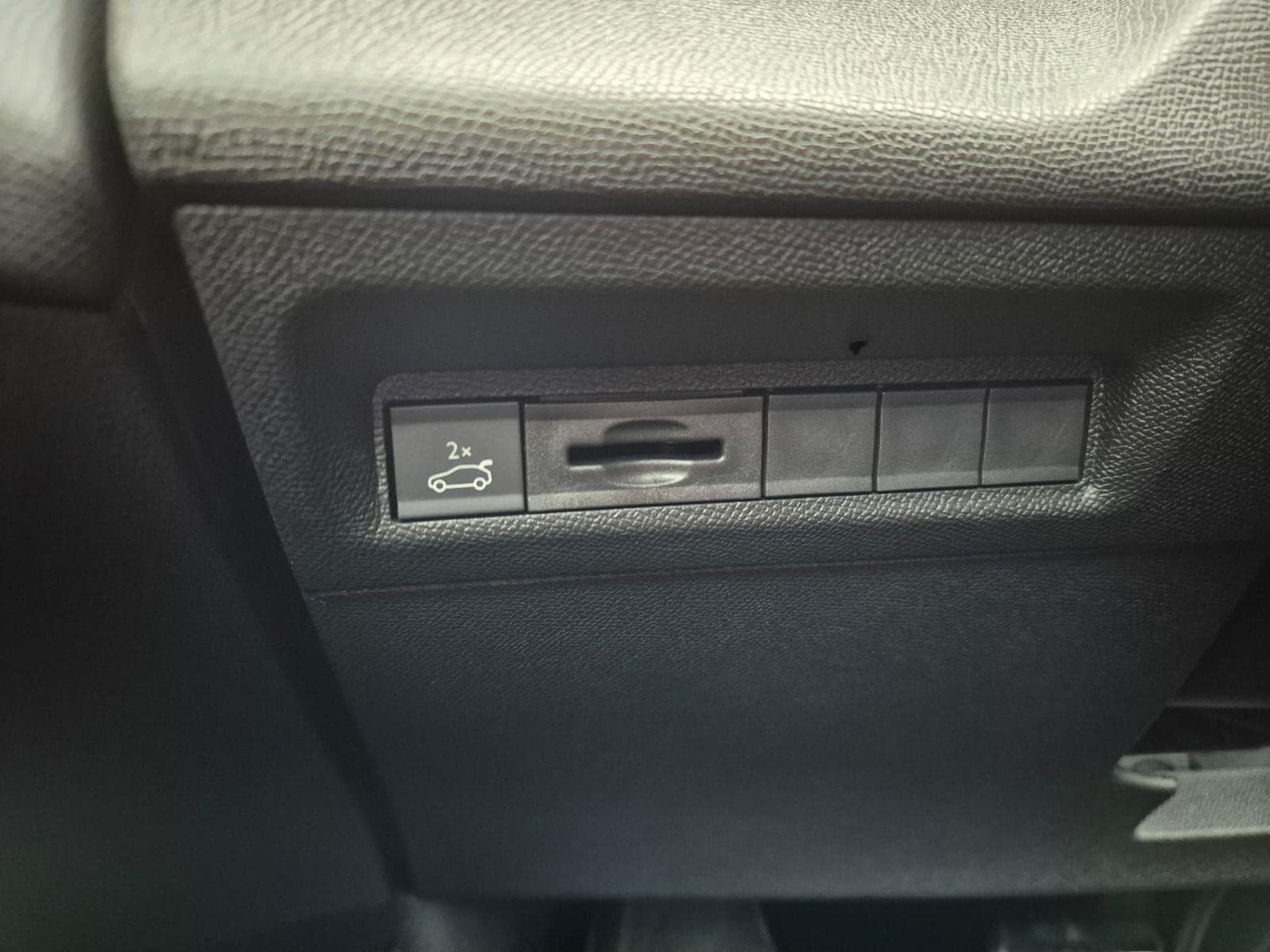 Peugeot 308 GT SW (2026) - Photo 18