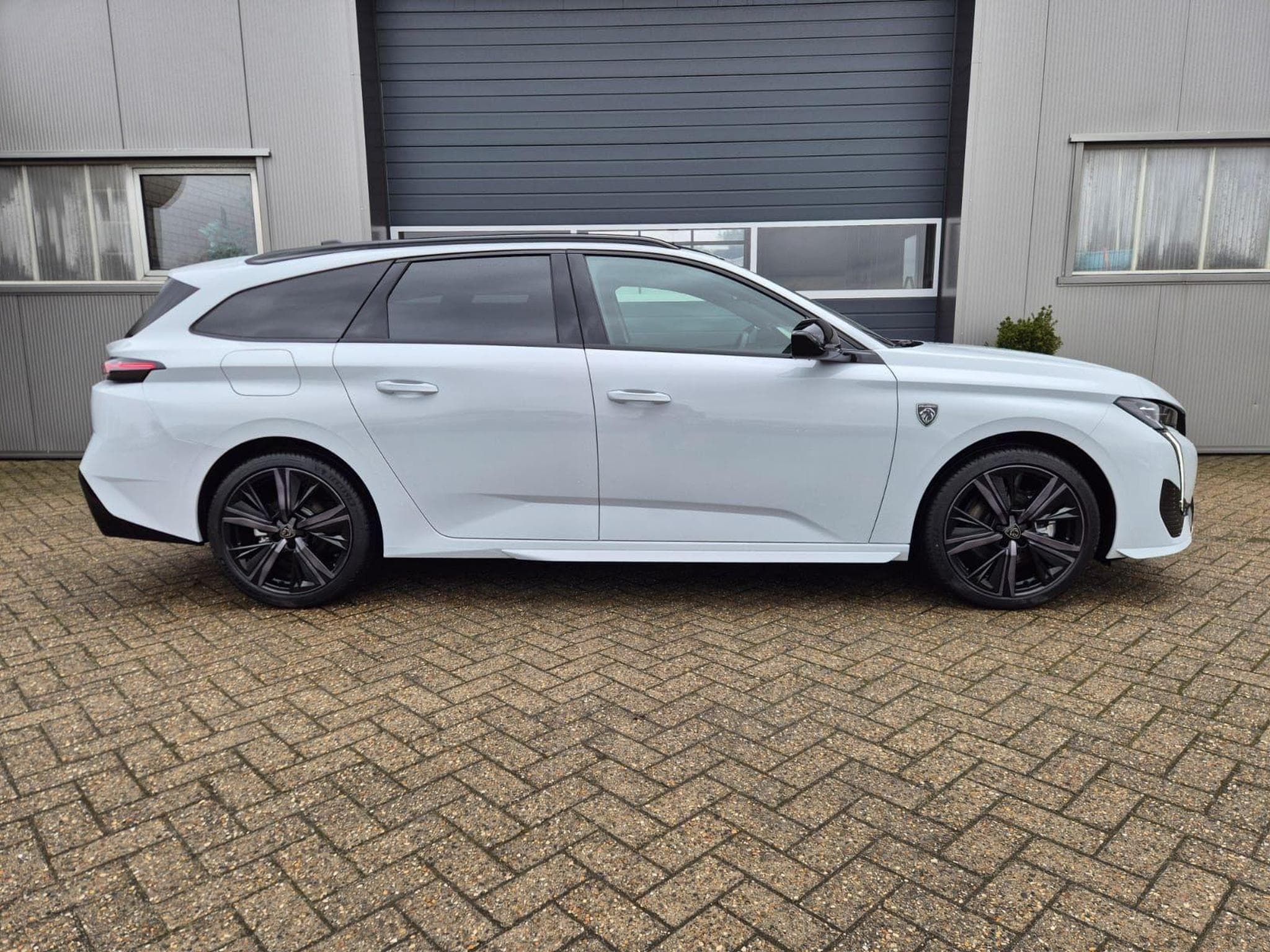 Peugeot 308 GT SW (2026) - Photo 6