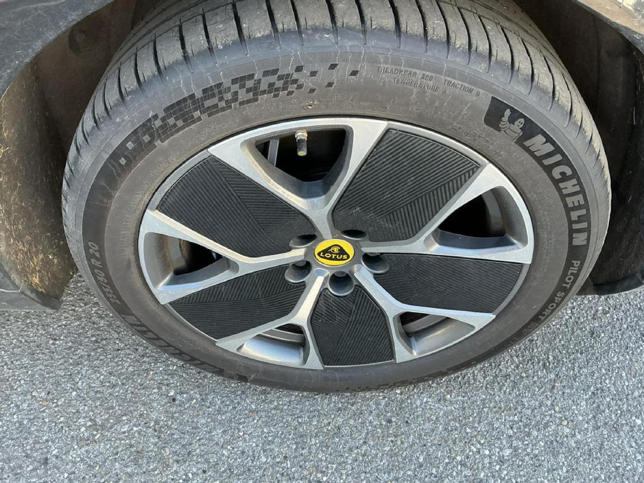 Lotus Eletre Eletre (2023) - Photo 20
