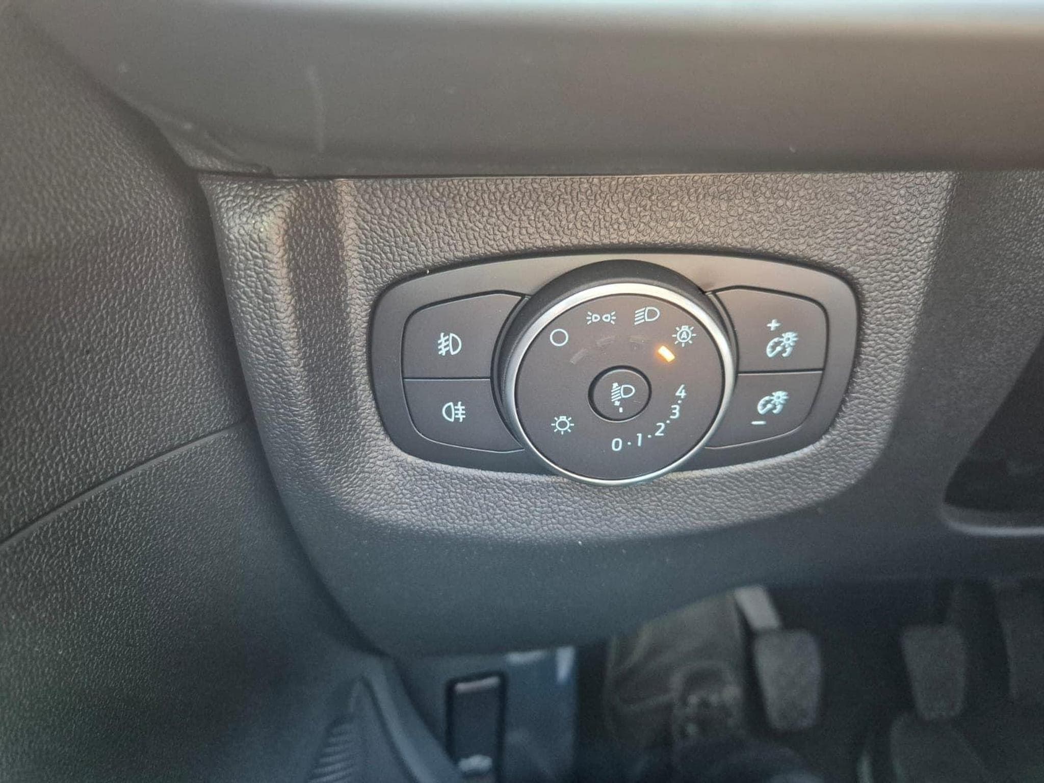 Ford Tourneo (2026) - Photo 15