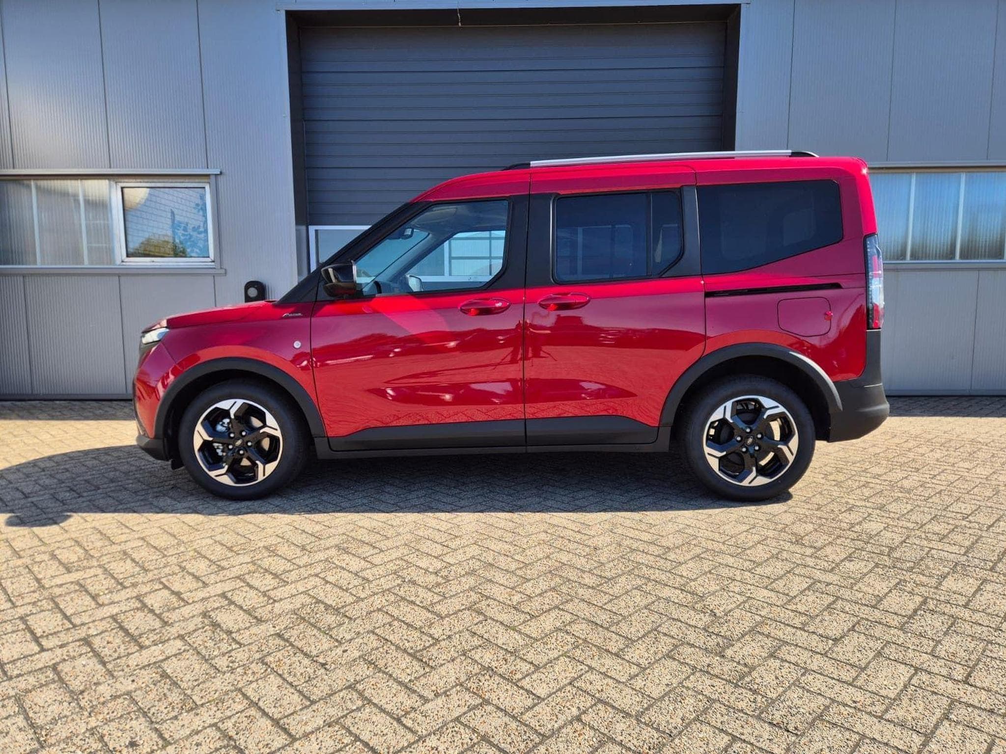 Ford Tourneo (2026) - Photo 2