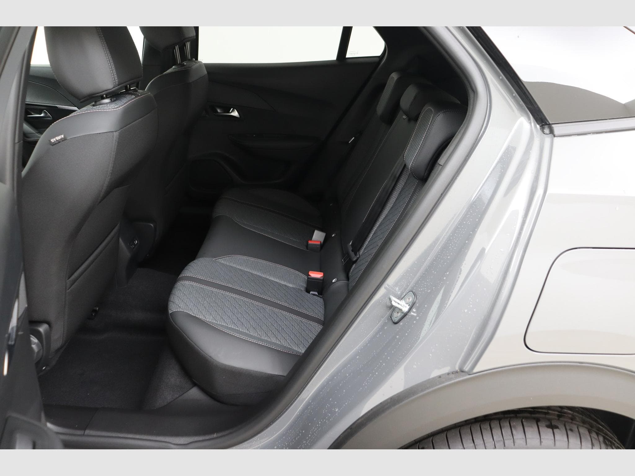 Peugeot 2008 Allure (2026) - Photo 13