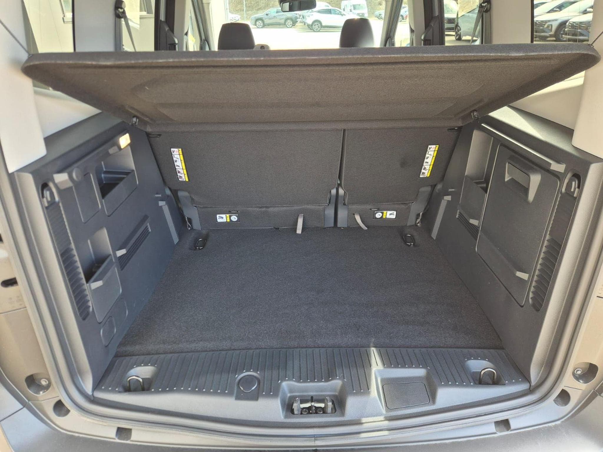 Ford Tourneo (2026) - Photo 10