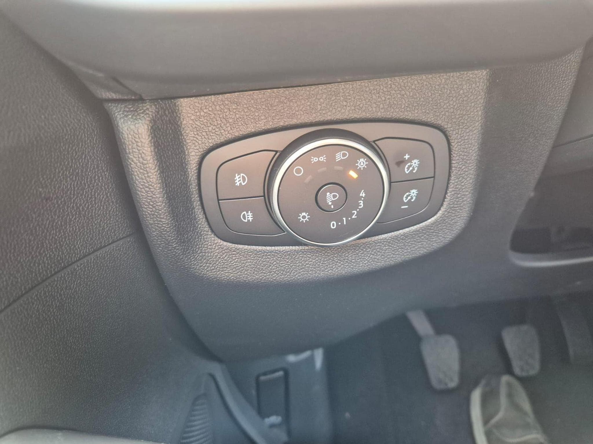 Ford Tourneo (2026) - Photo 15