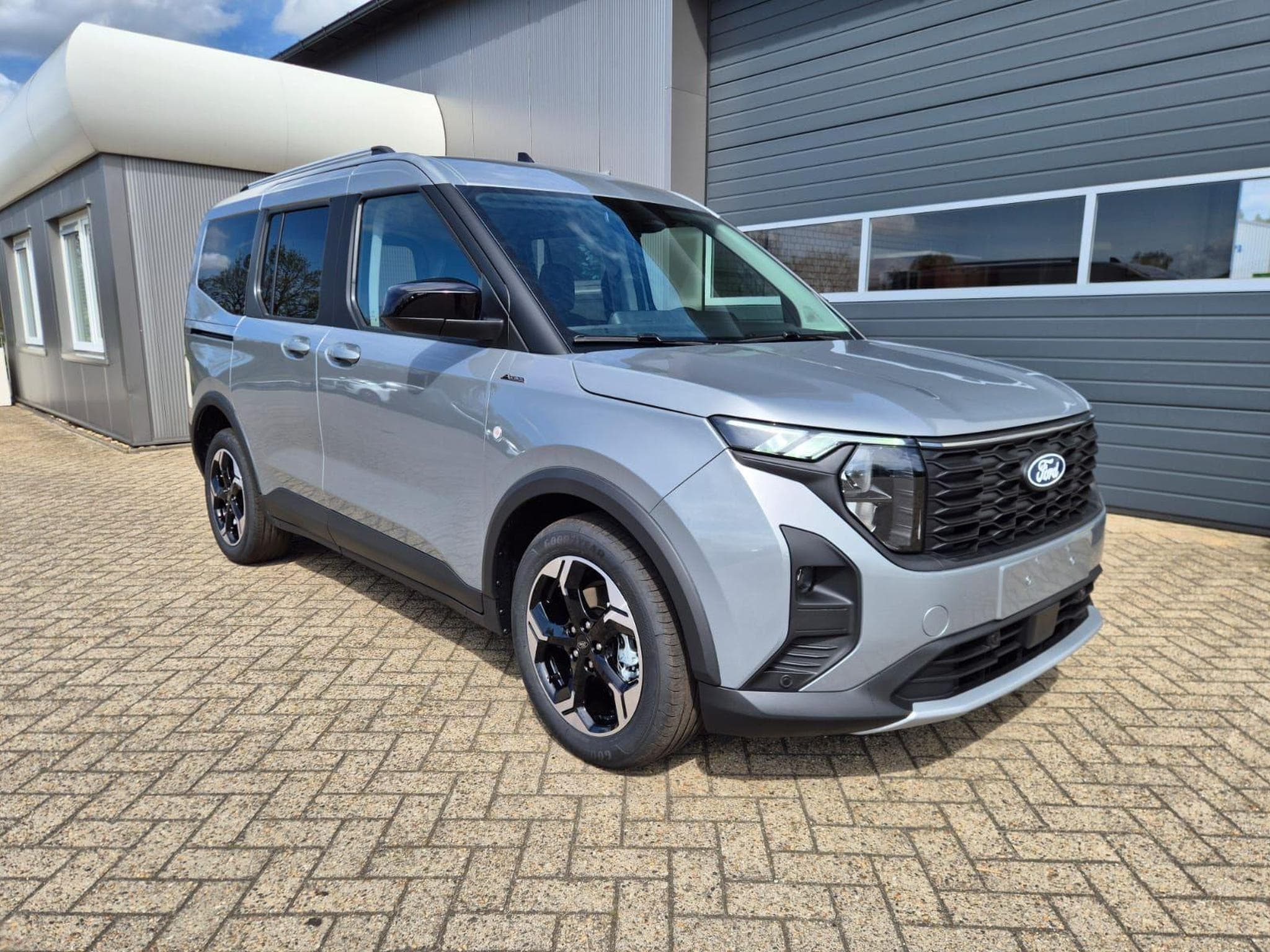 Ford Tourneo (2026) - Photo 7