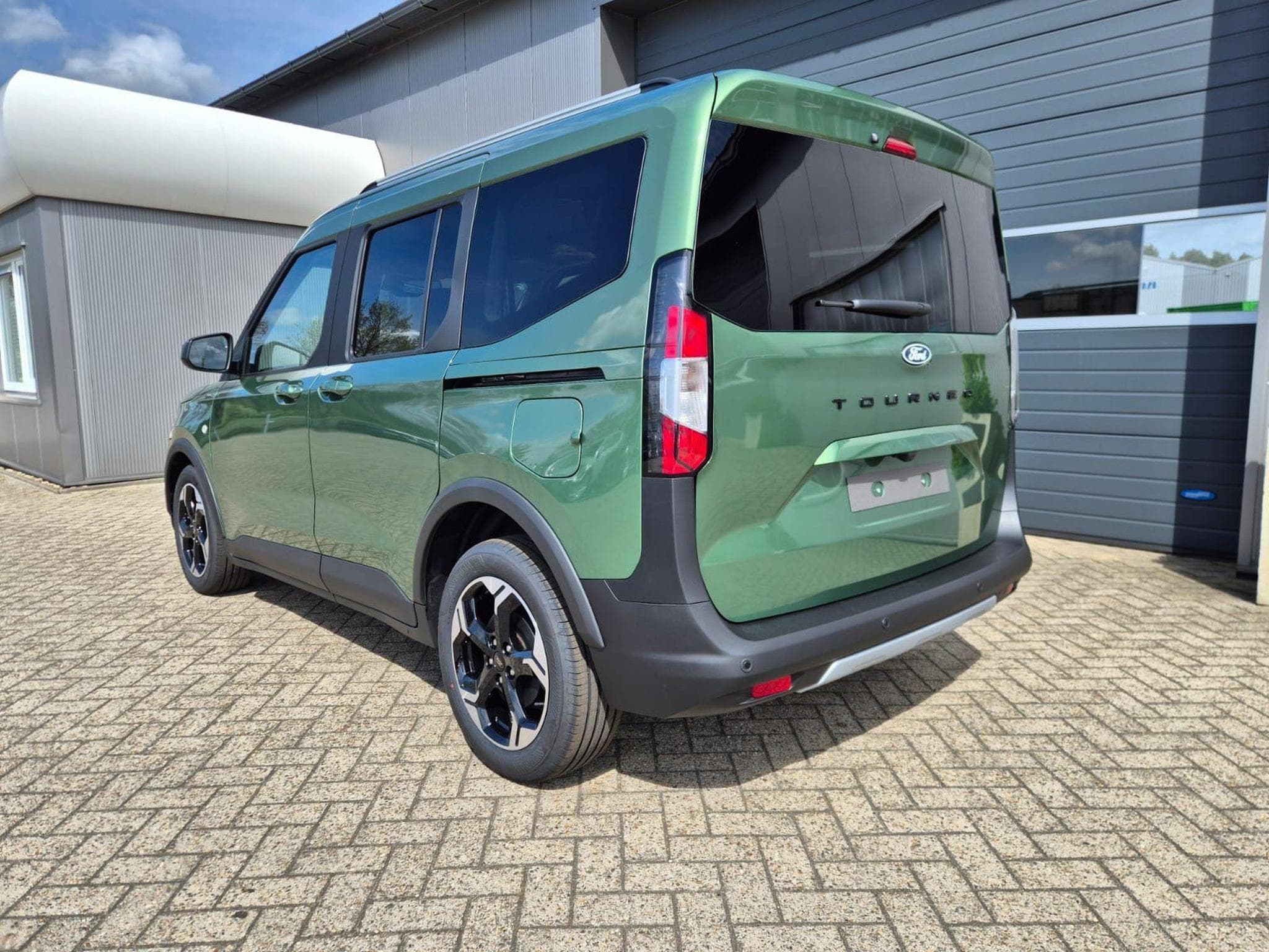 Ford Tourneo (2026) - Photo 3