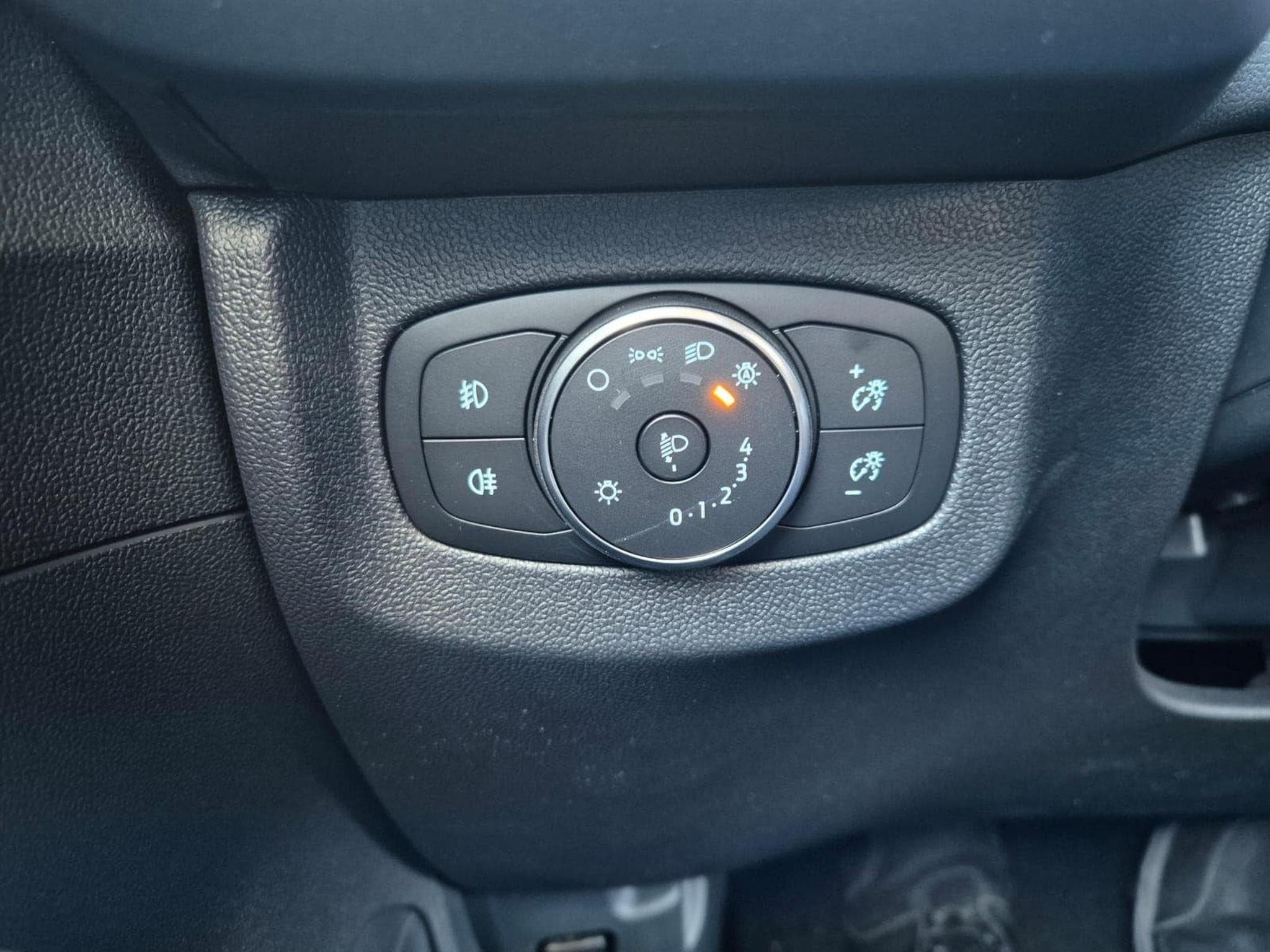 Ford Tourneo (2026) - Photo 15