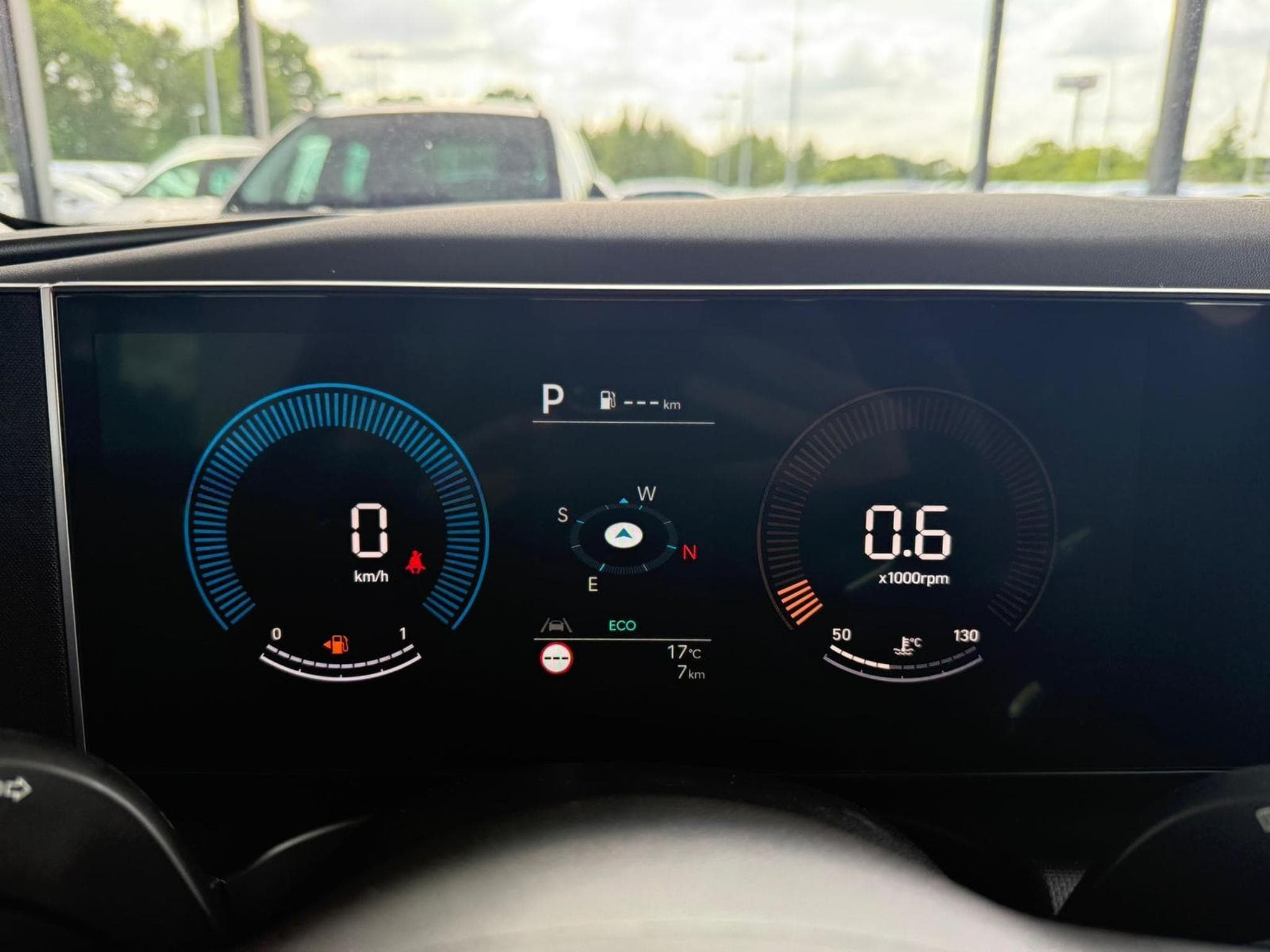 Hyundai Tucson E-Motion (2025) - Foto 10