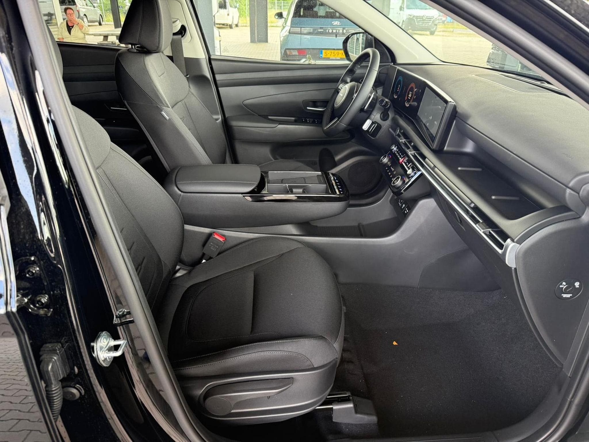 Hyundai Tucson E-Motion (2025) - Foto 9