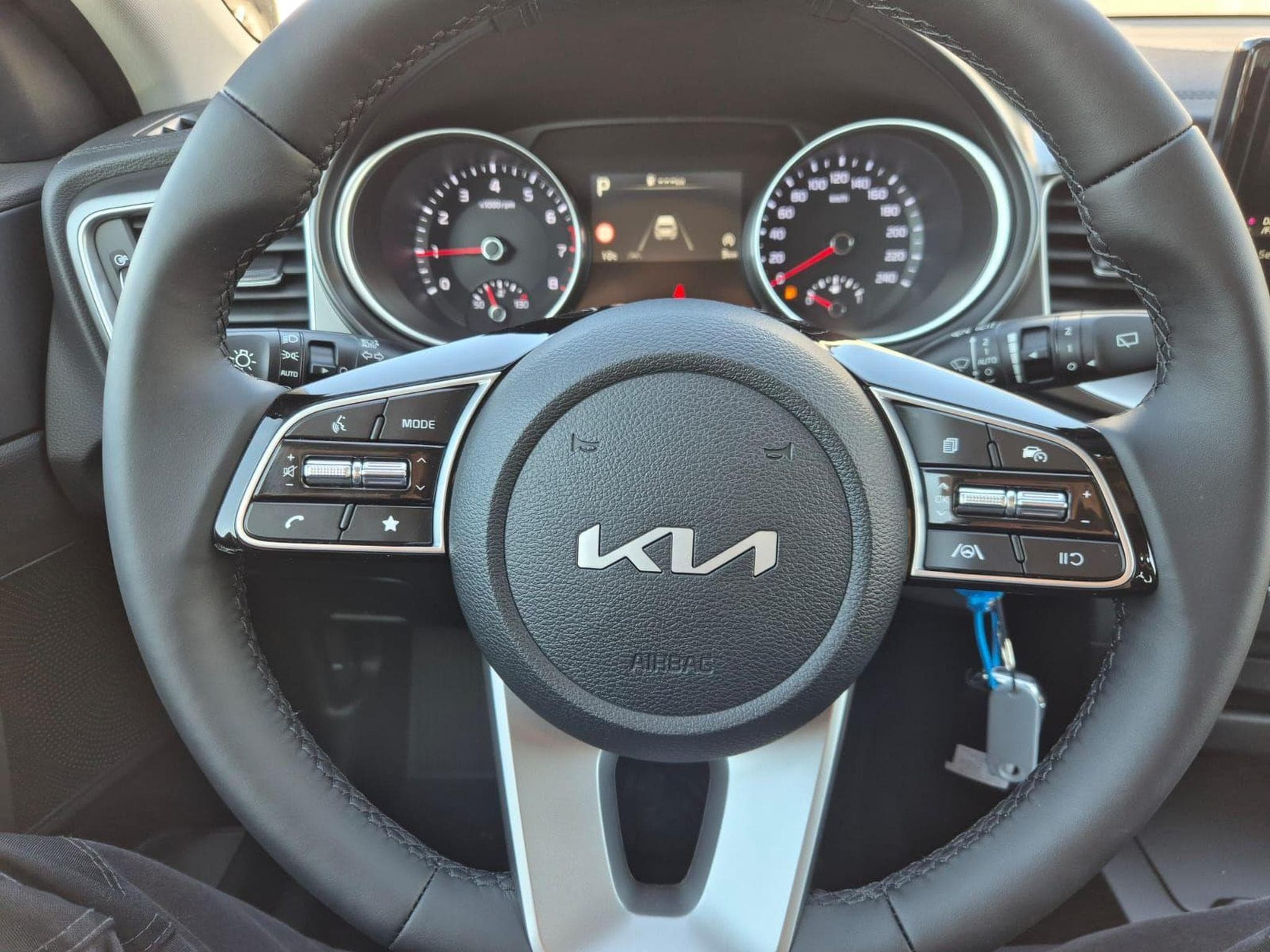 Kia Xceed (2026) - Foto 15