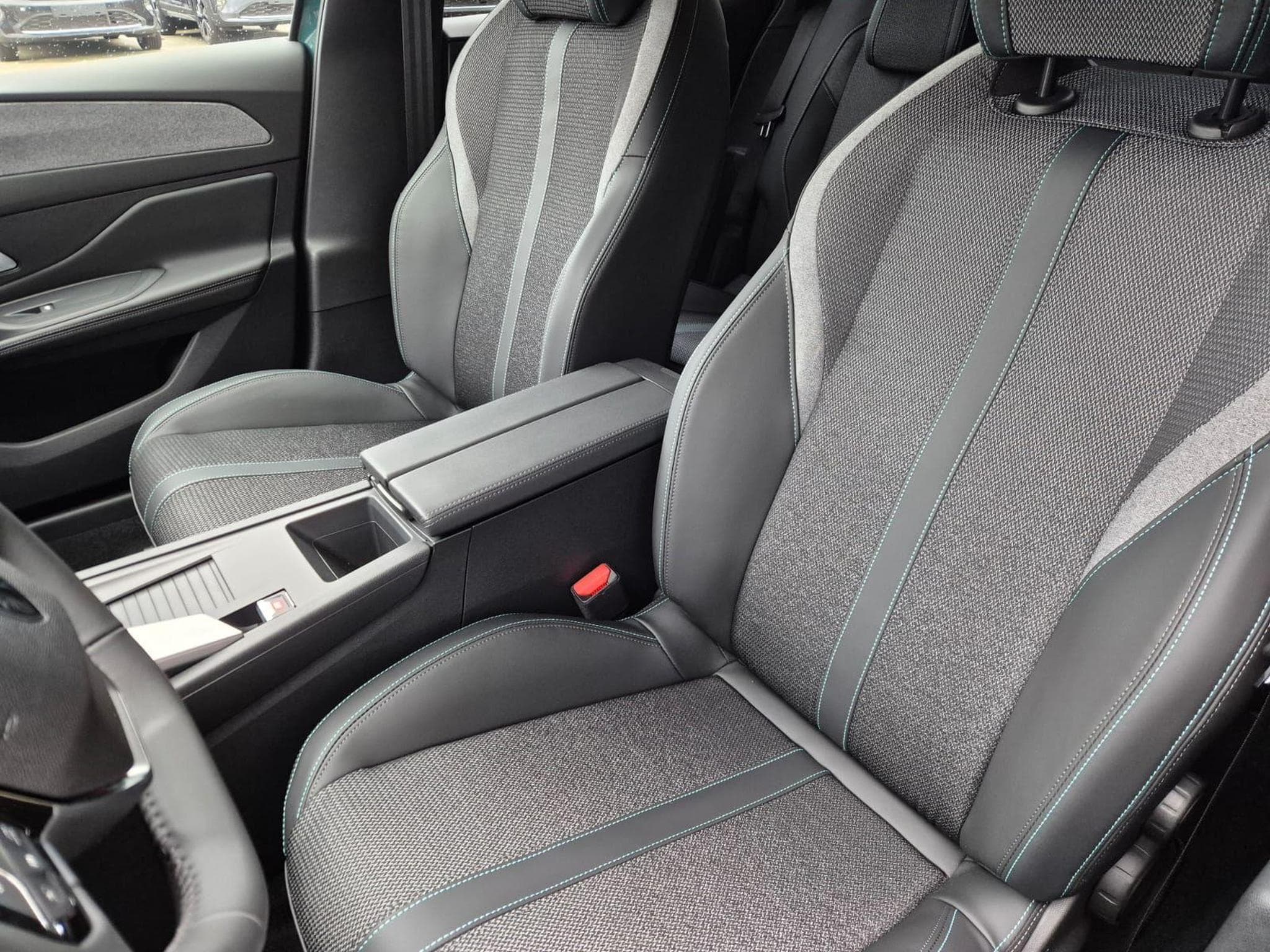 Peugeot 308 Allure SW (2026) - Foto 11